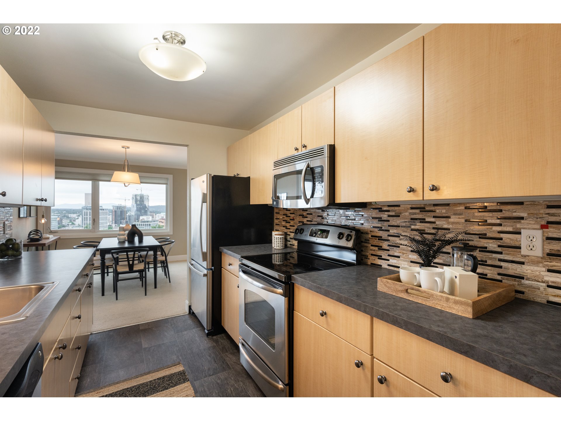 Photo #6: 22634664 Listing 