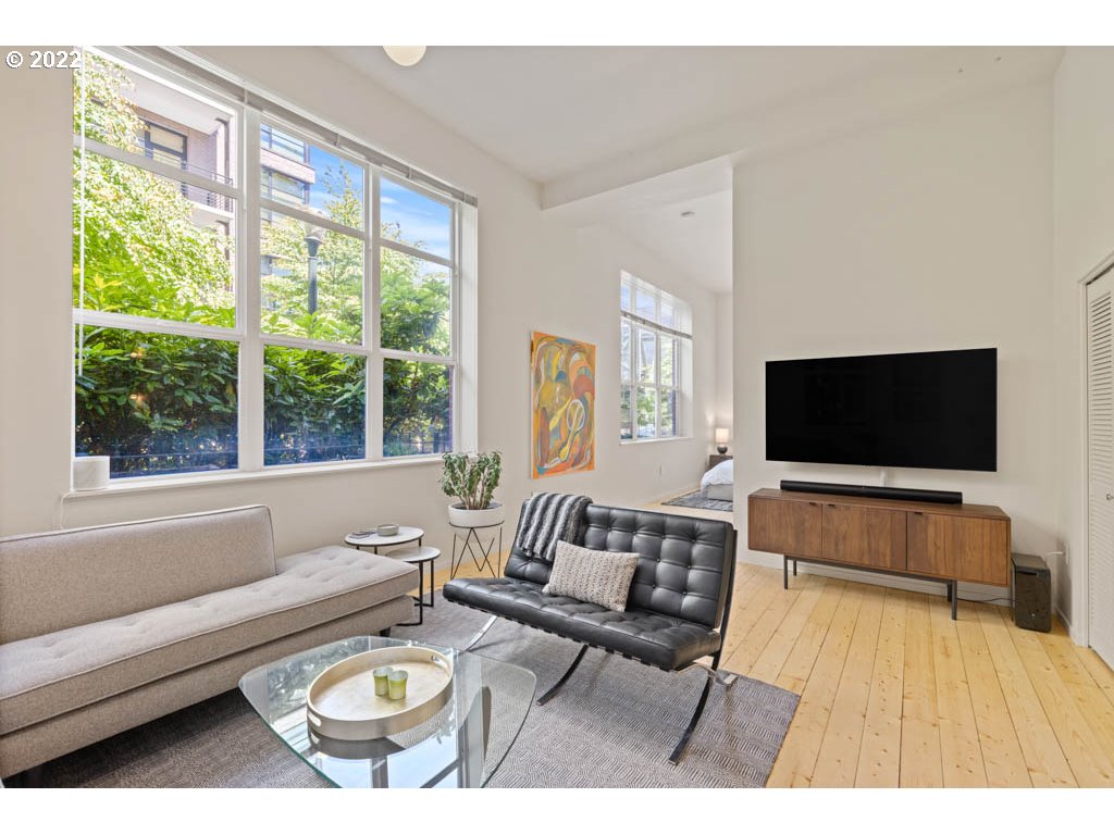 Photo #4: 22643552 Listing 