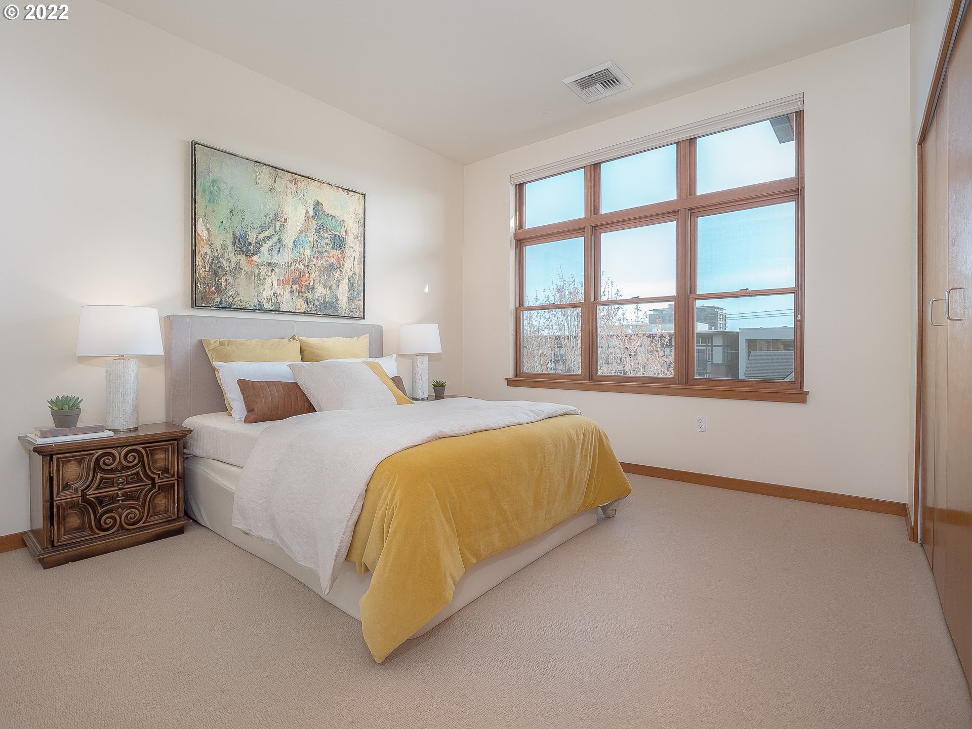 Photo #5: 22649939 Listing 