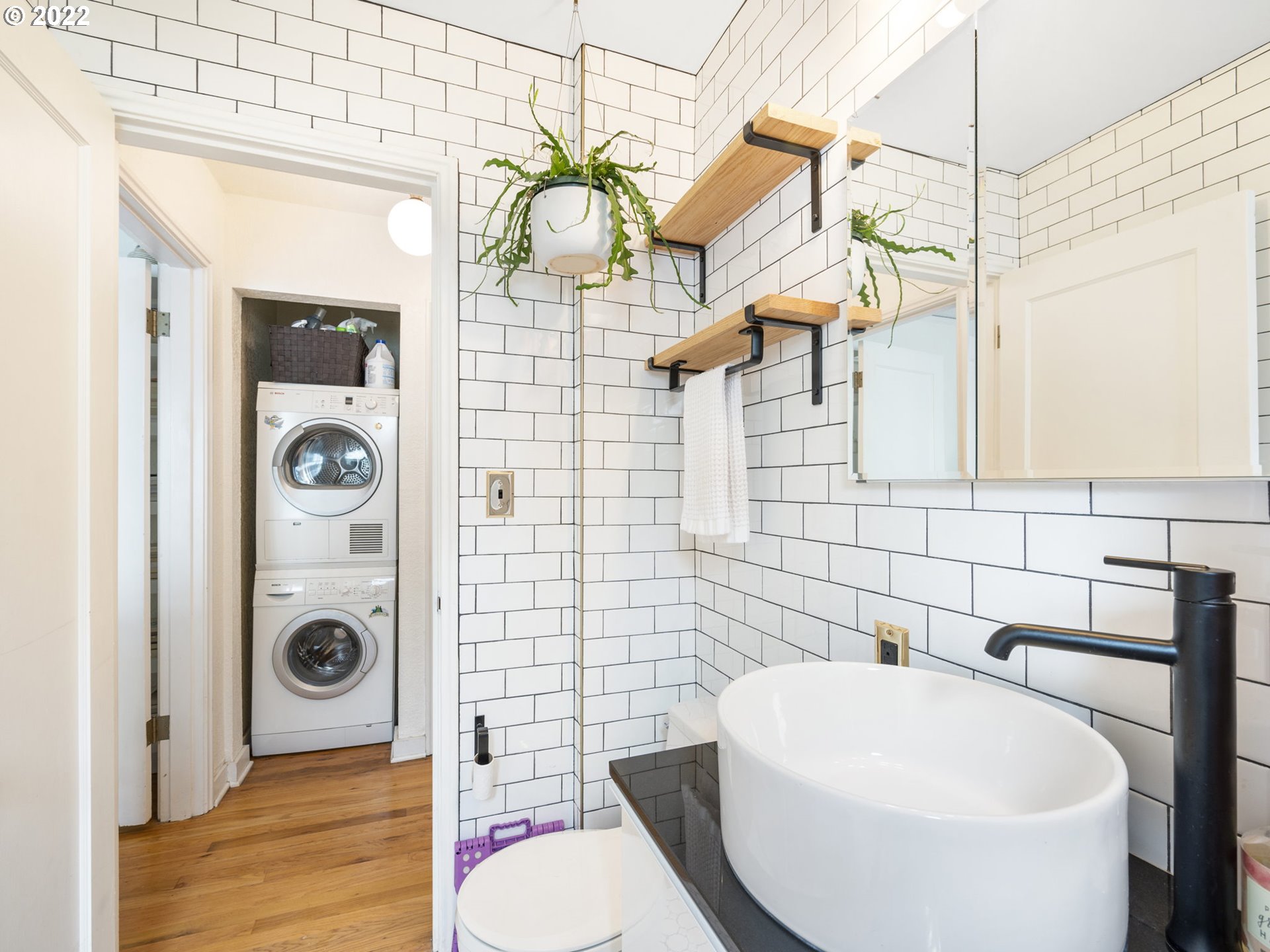 Photo #4: 22658475 Listing 
