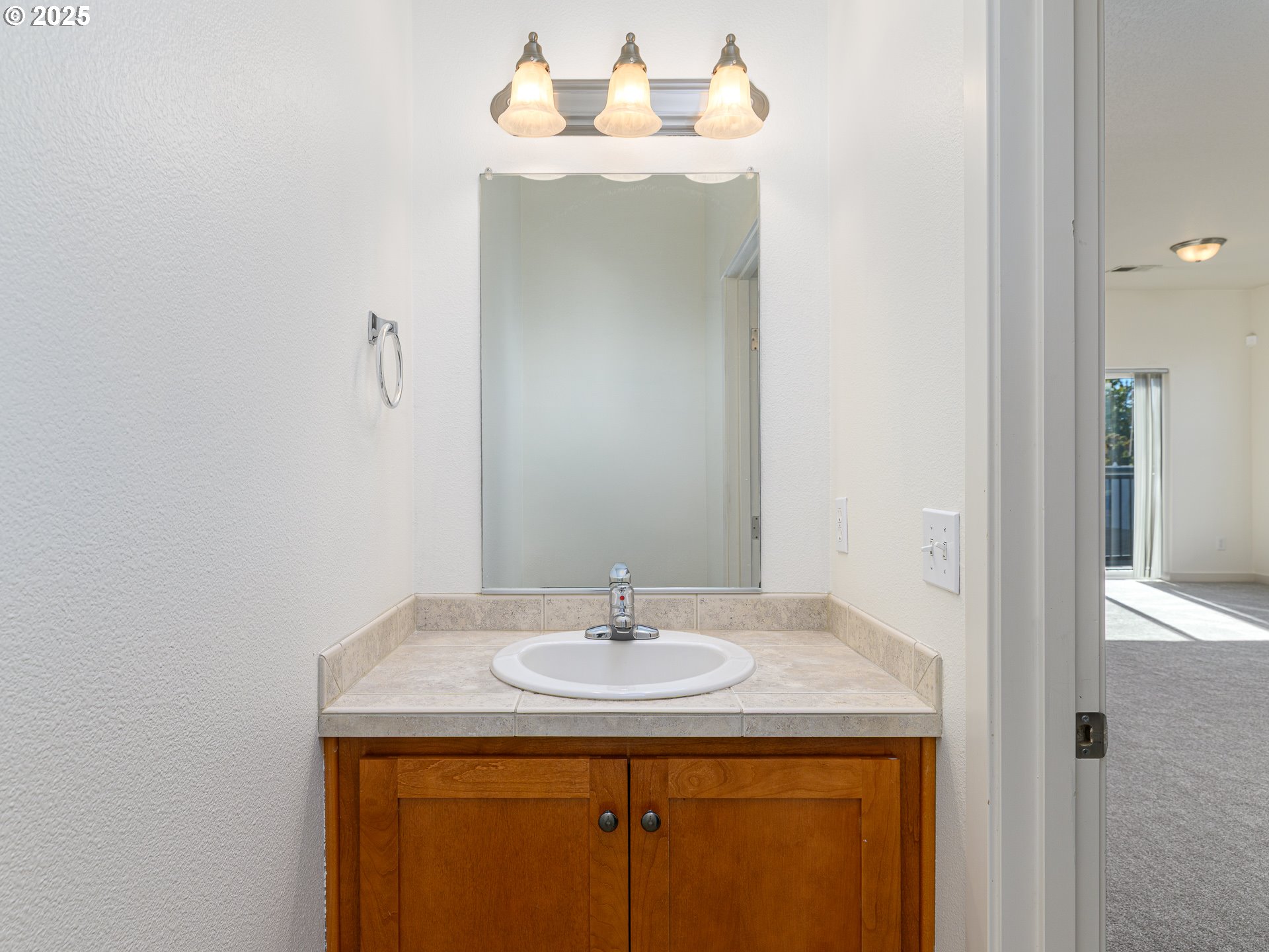 Photo #14: 226606419 Listing: Photo #14