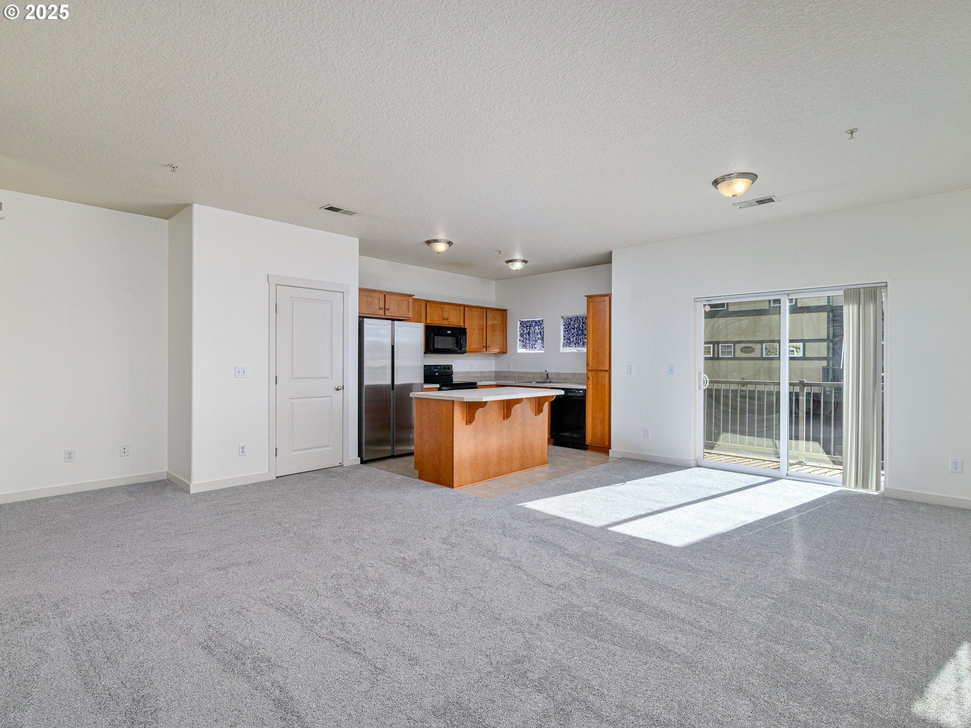 Photo #6: 226606419 Listing 