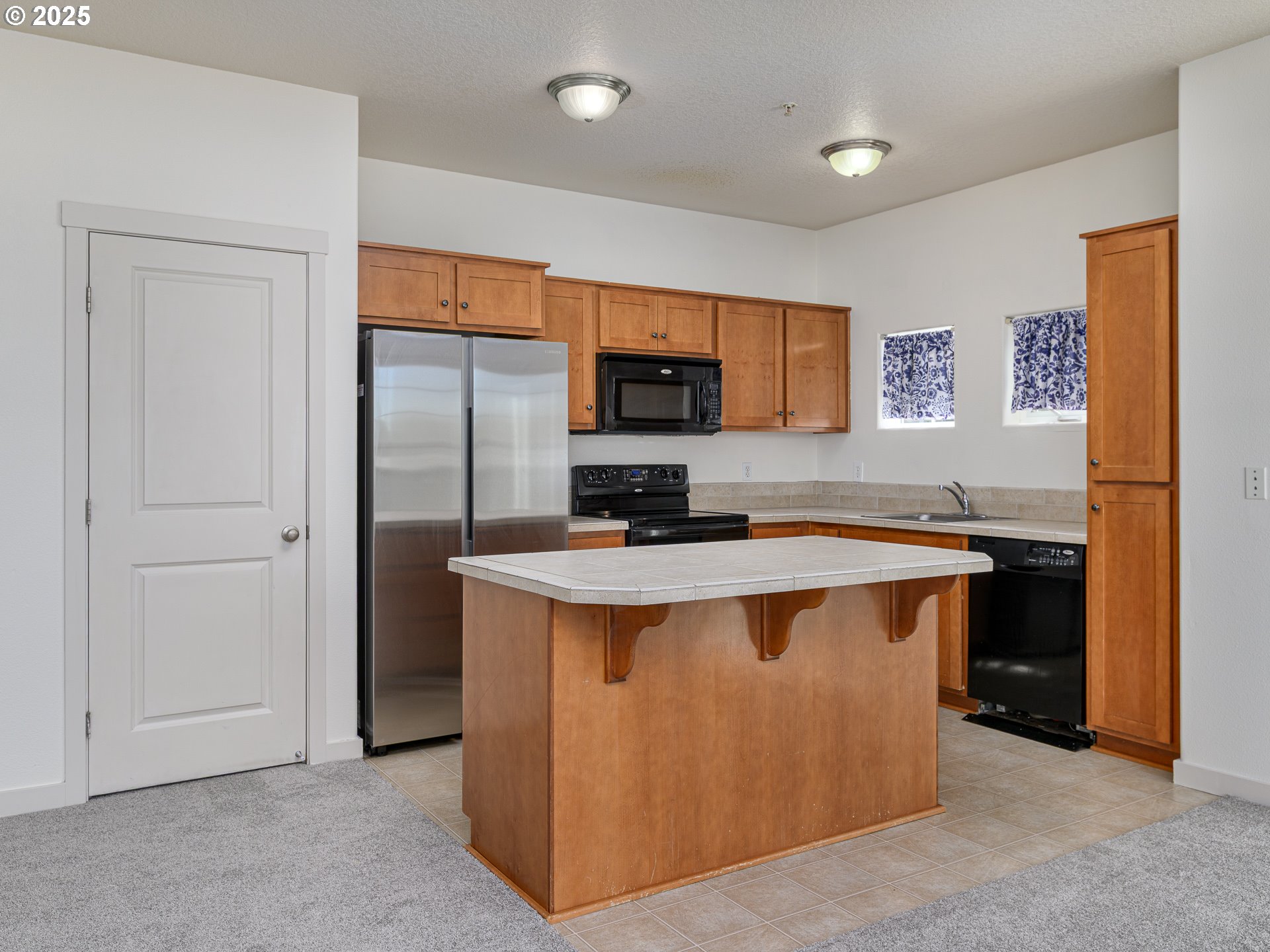 Photo #7: 226606419 Listing: Photo #7