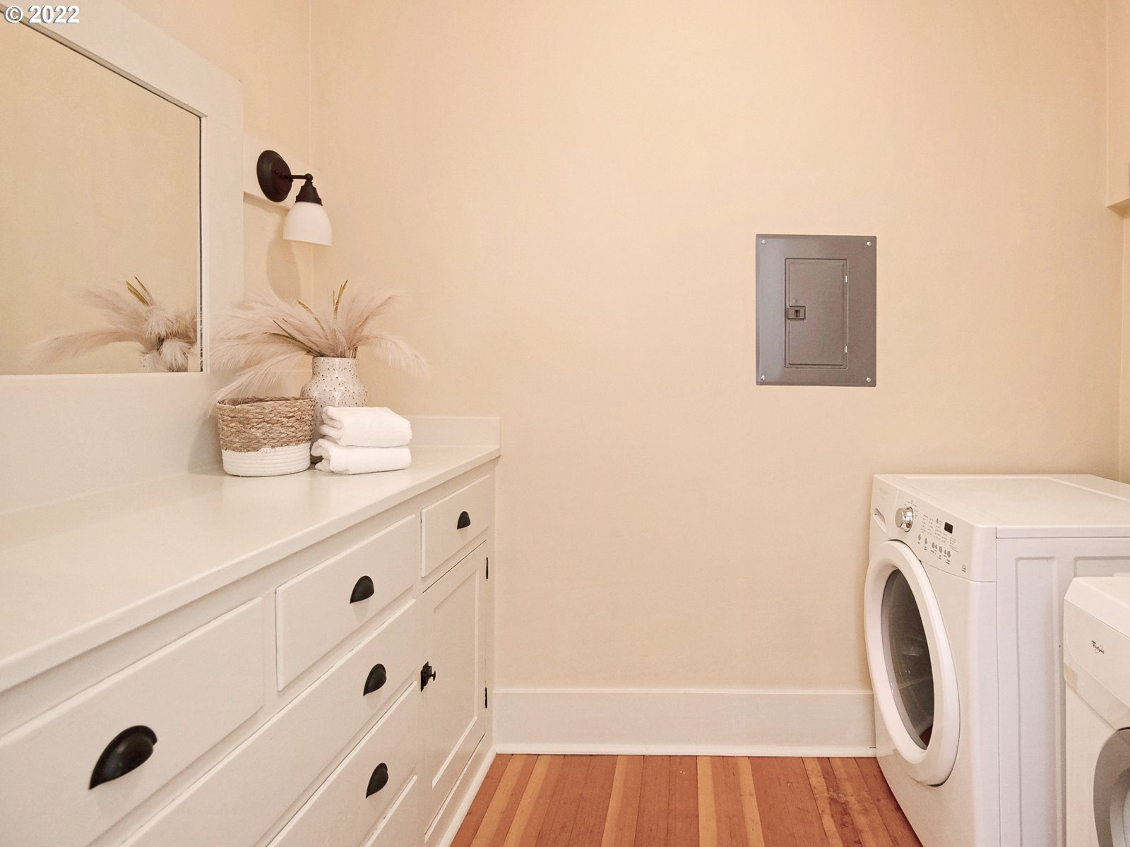 Photo #2: 22662095 Listing 