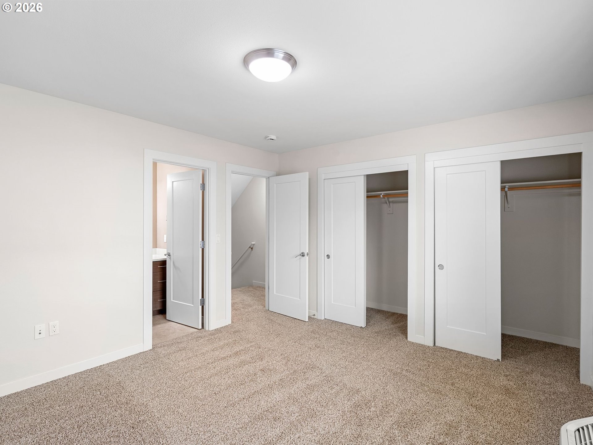 Photo #16: 226656803 Listing: Photo #16