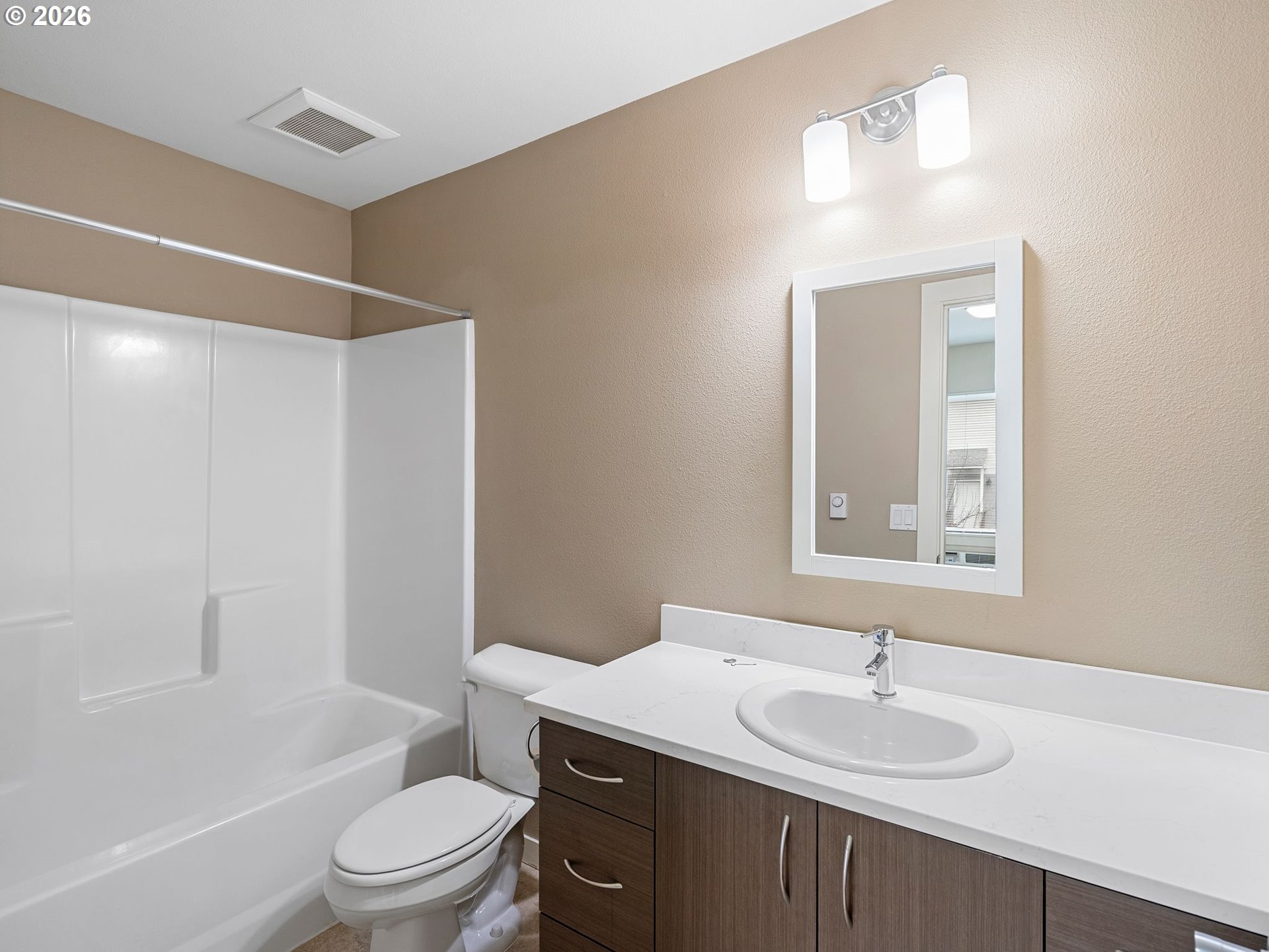 Photo #17: 226656803 Listing: Photo #17