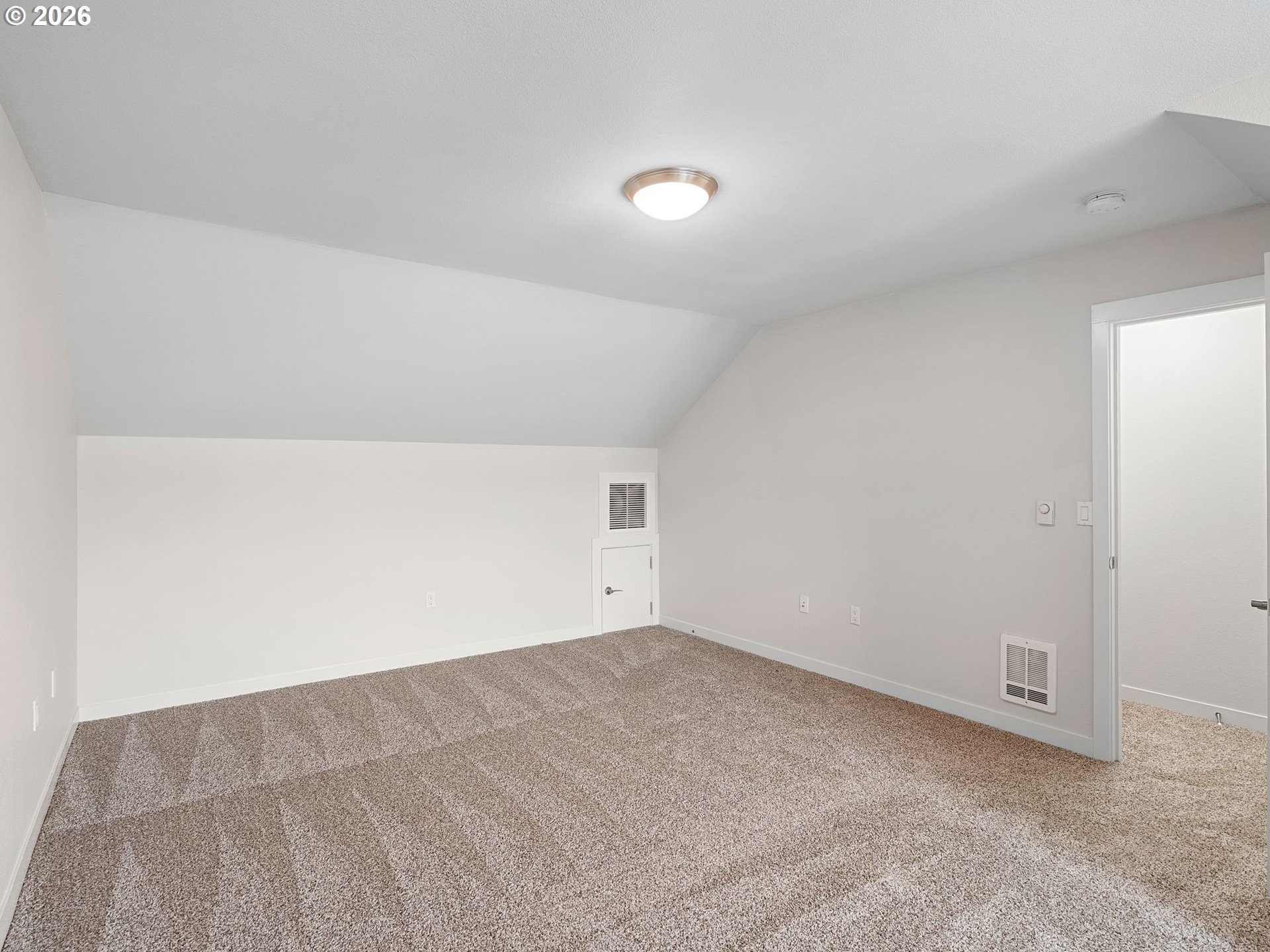 Photo #26: 226656803 Listing: Photo #26