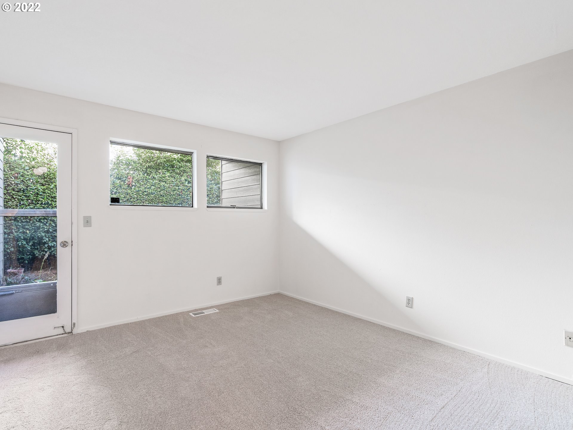 Photo #6: 22669583 Listing 