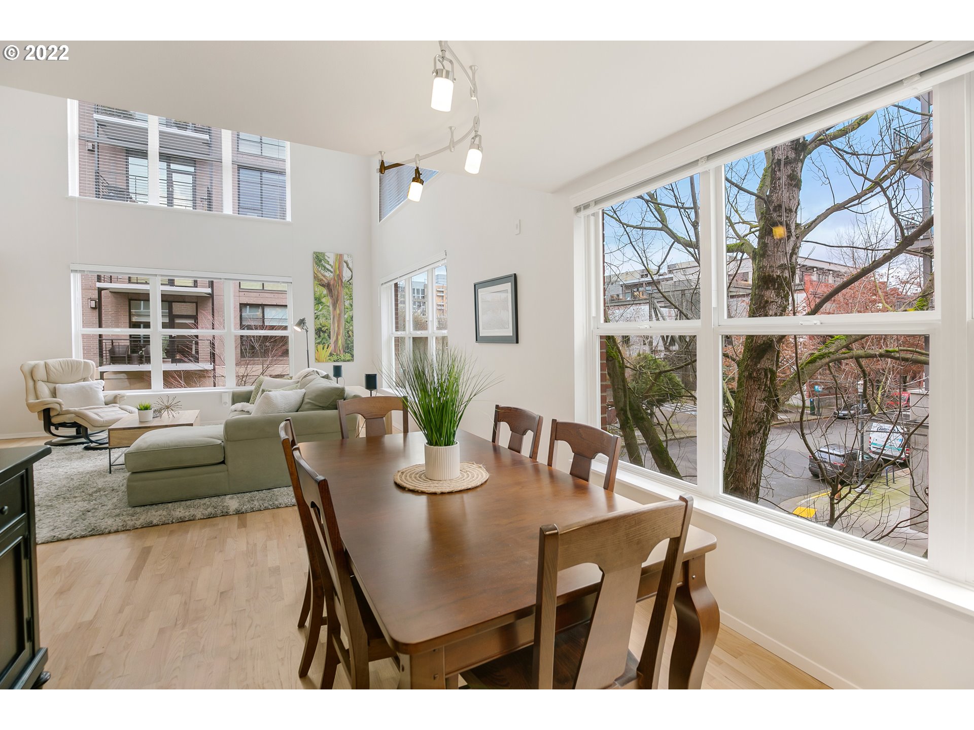 Photo #6: 22673891 Listing 