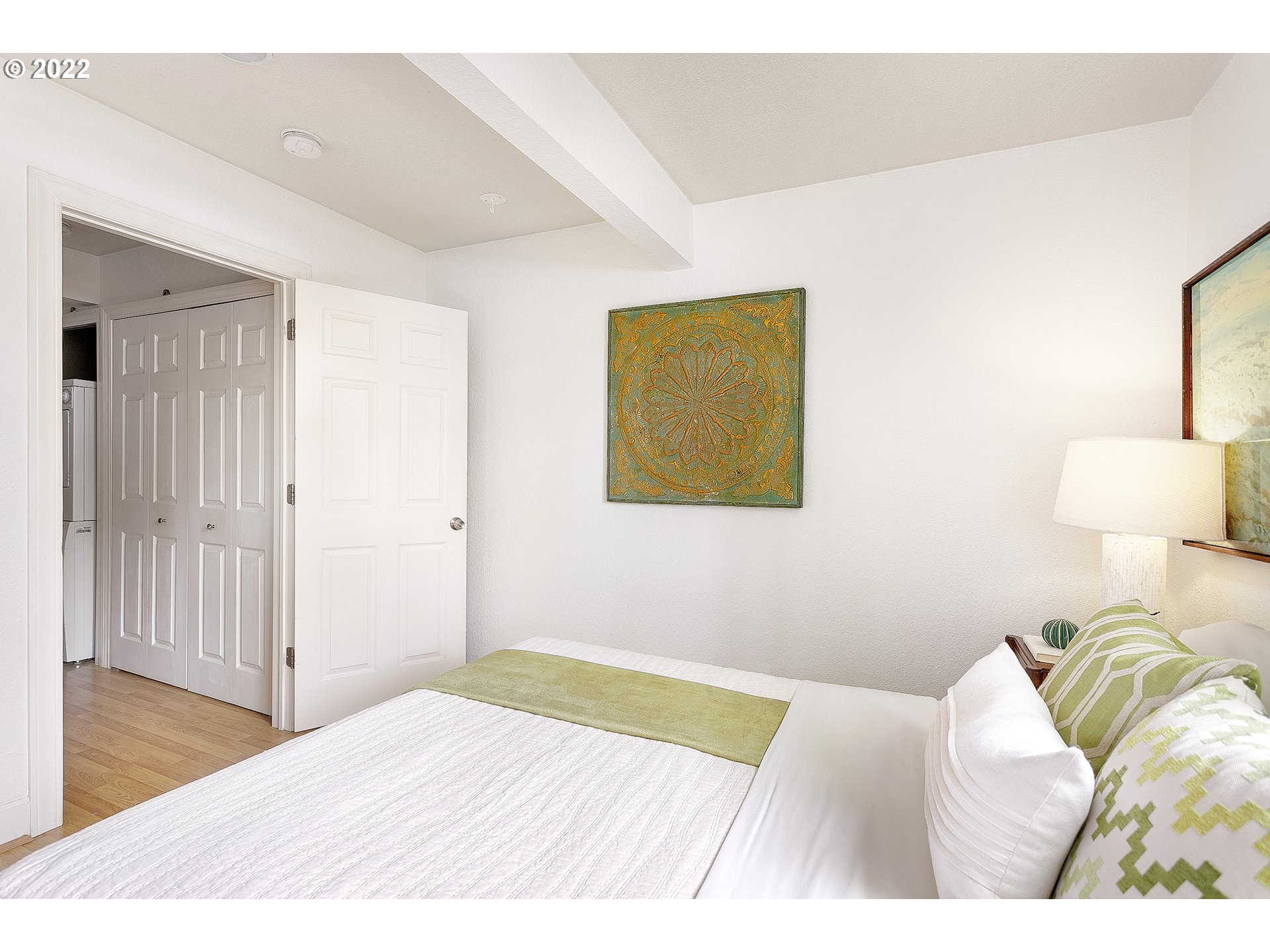 Photo #2: 22677936 Listing 