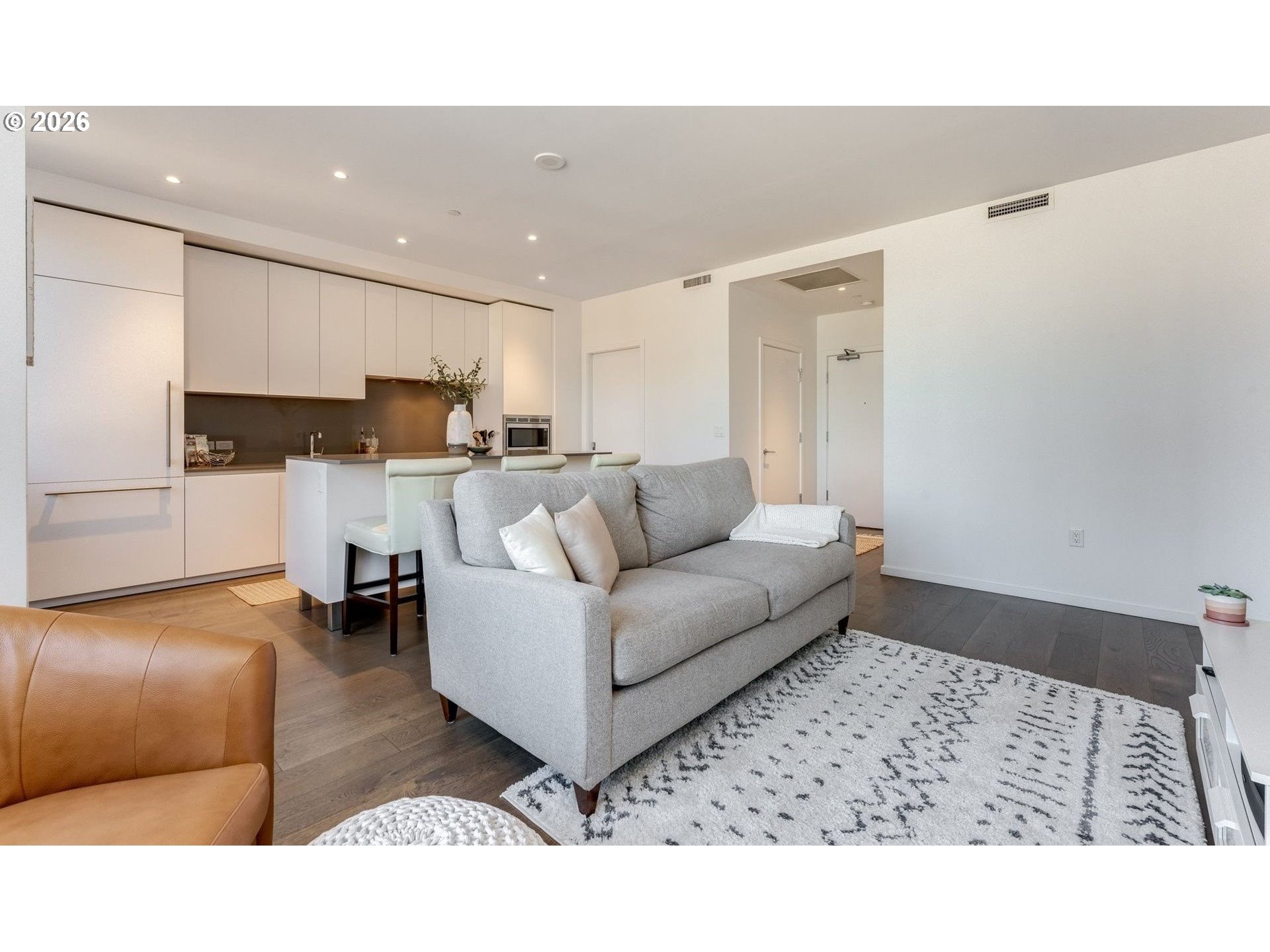 Photo #12: 226820163 Listing: Photo #12