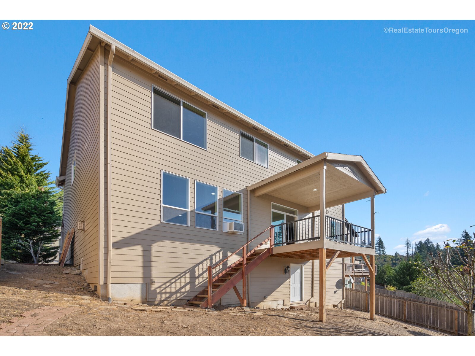 2571  48th St, Washougal, WA 98671