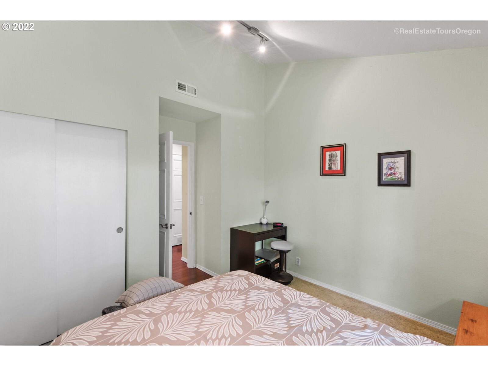 Photo #4: 22684006 Listing 