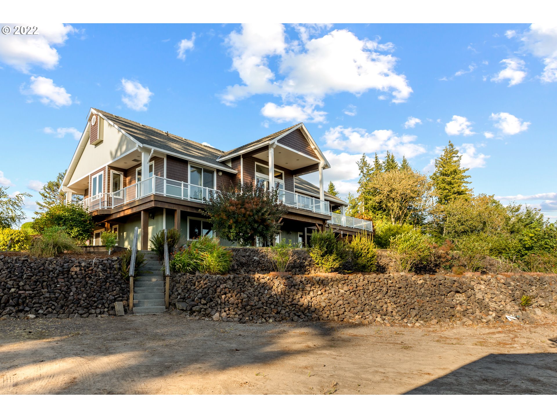 206  Pebble Ln, Kalama, WA 98625