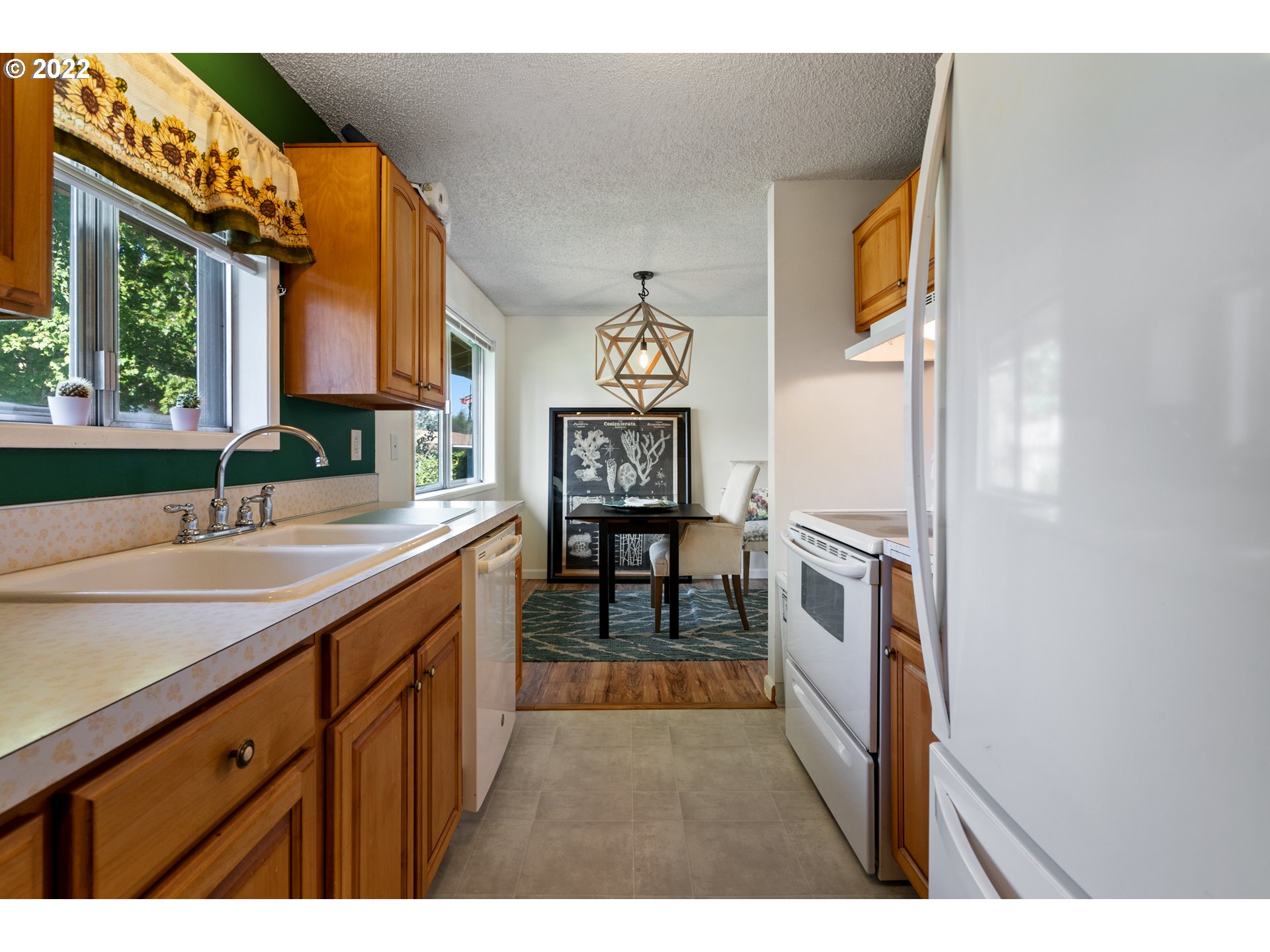 Photo #3: 22684820 Listing 