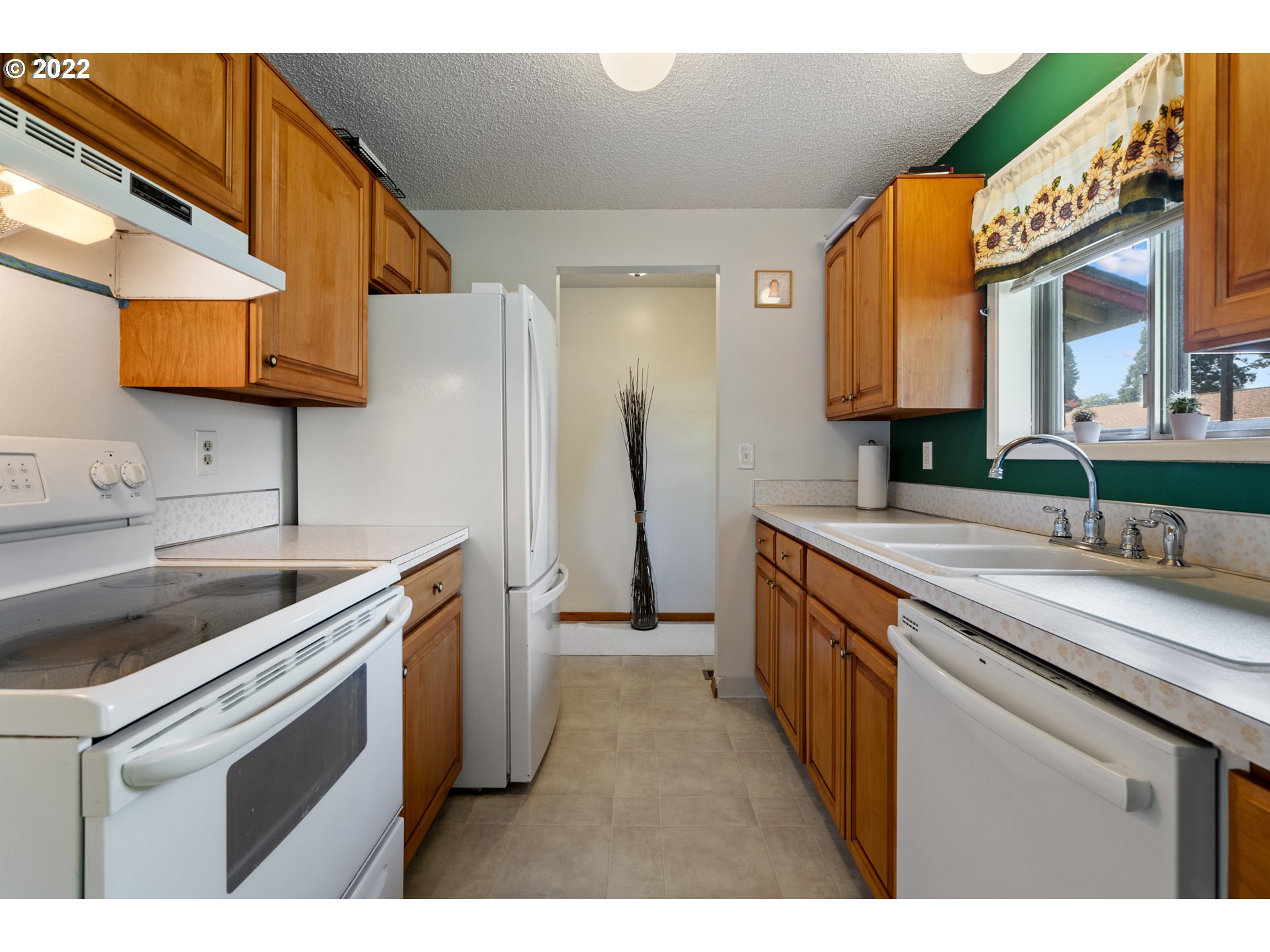 Photo #4: 22684820 Listing 