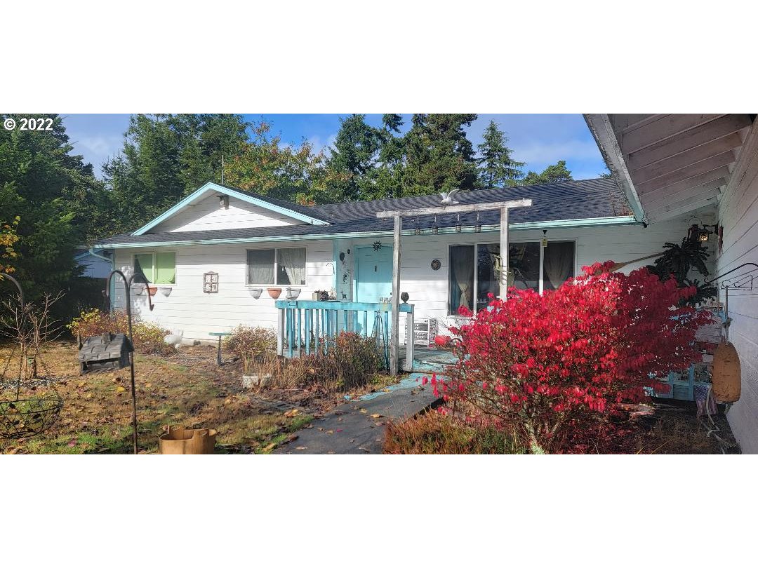 2137 42ND ST, Florence, OR 97439