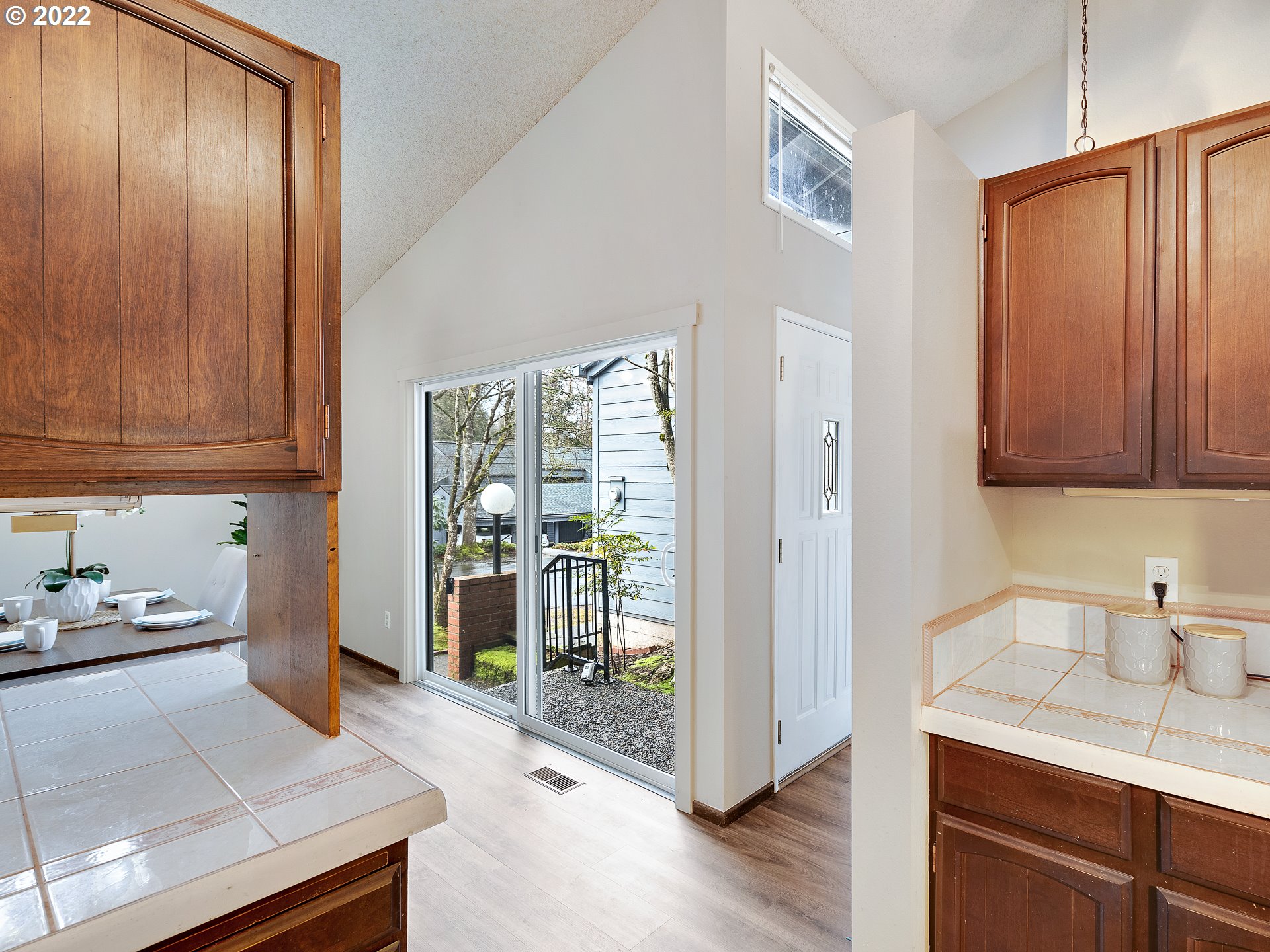 Photo #5: 22687547 Listing 