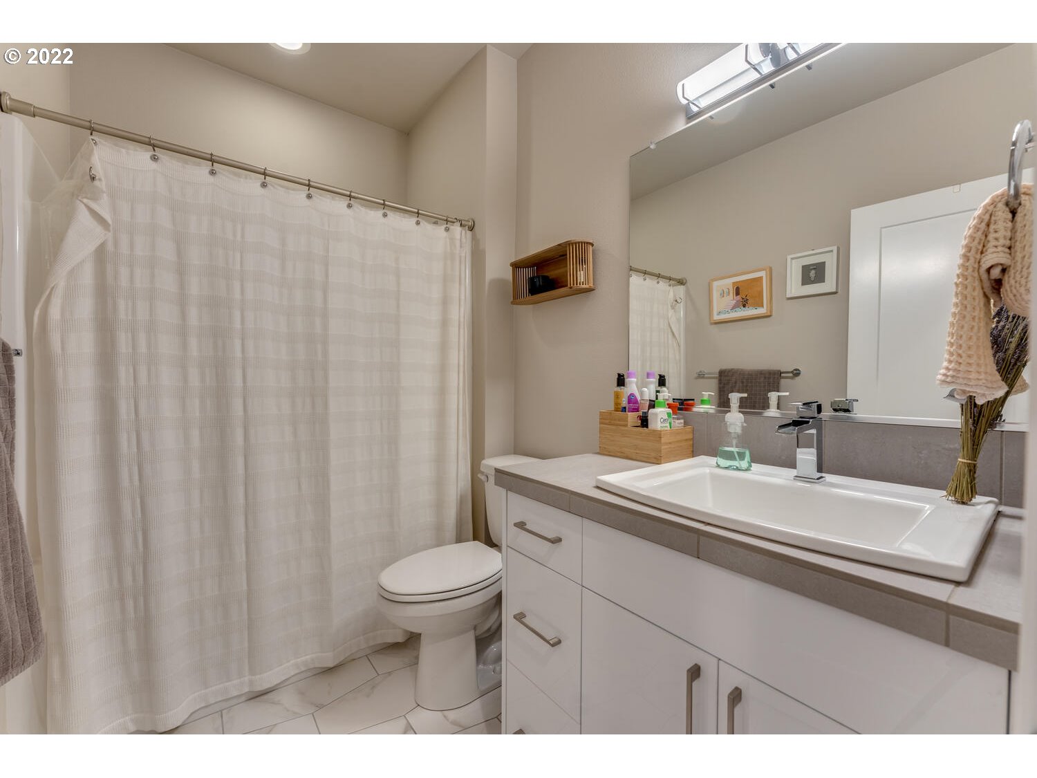Photo #4: 22687993 Listing 