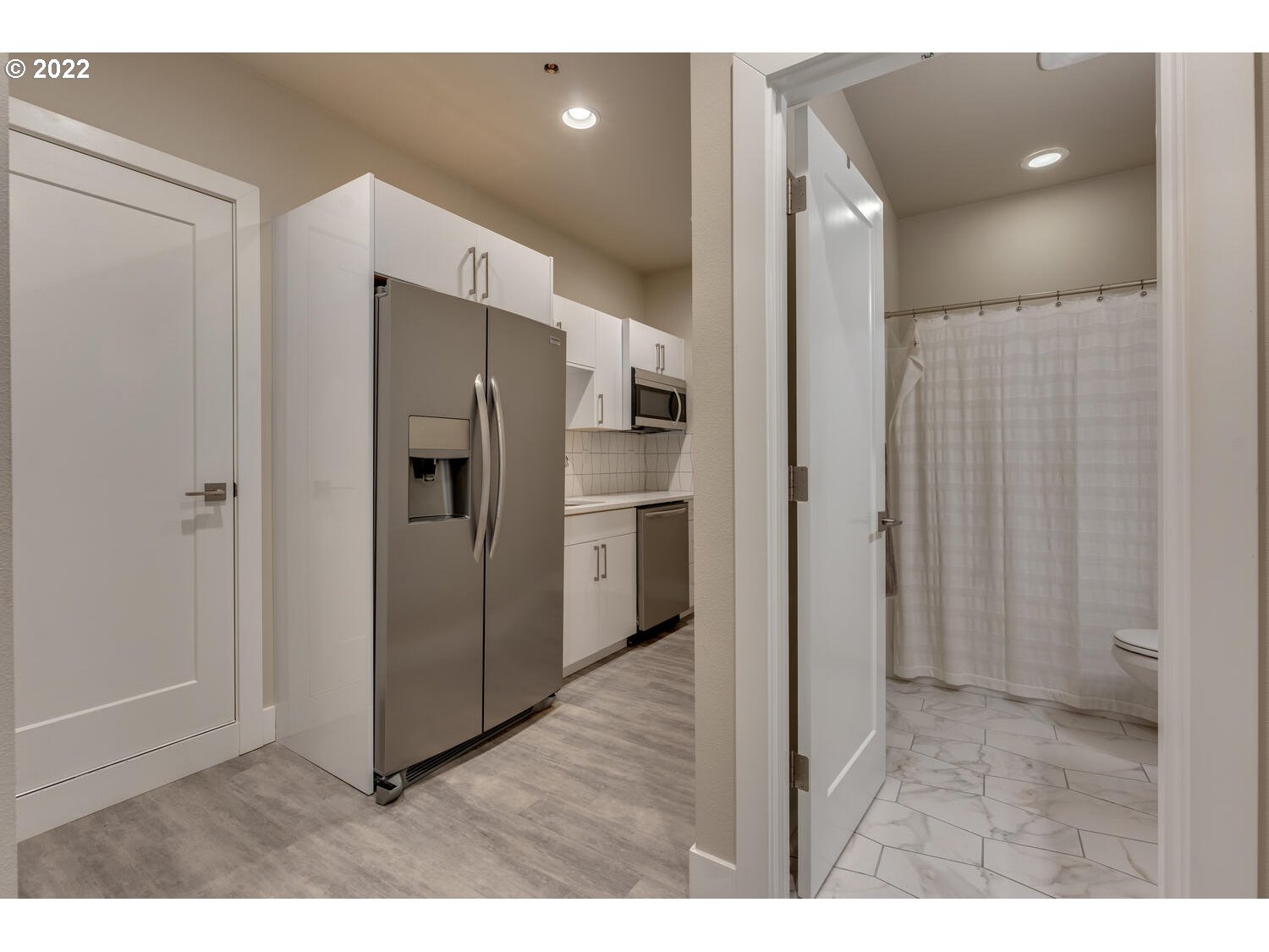 Photo #5: 22687993 Listing 