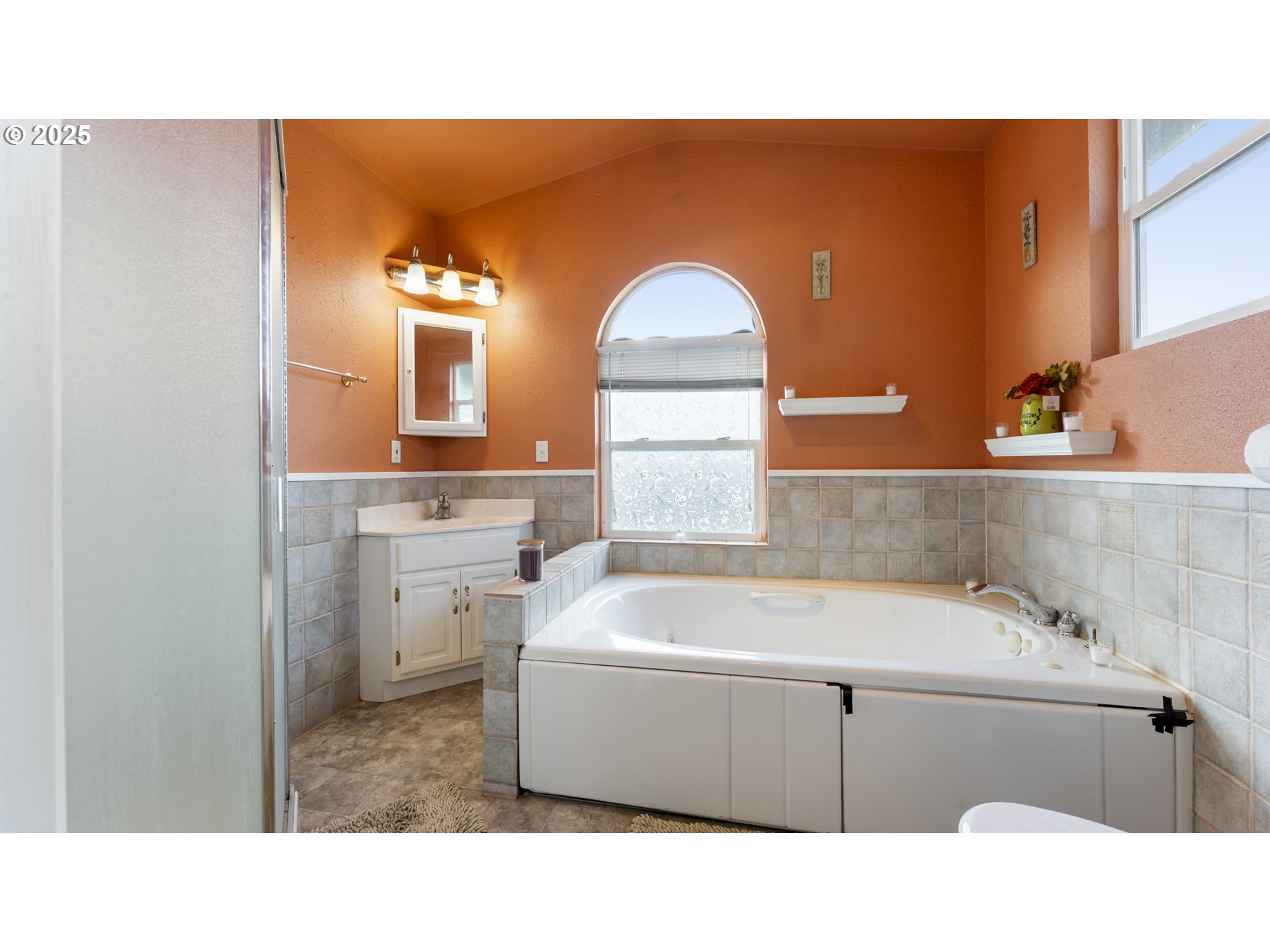 63776 Flanagan RD, Coos Bay, OR, 97420