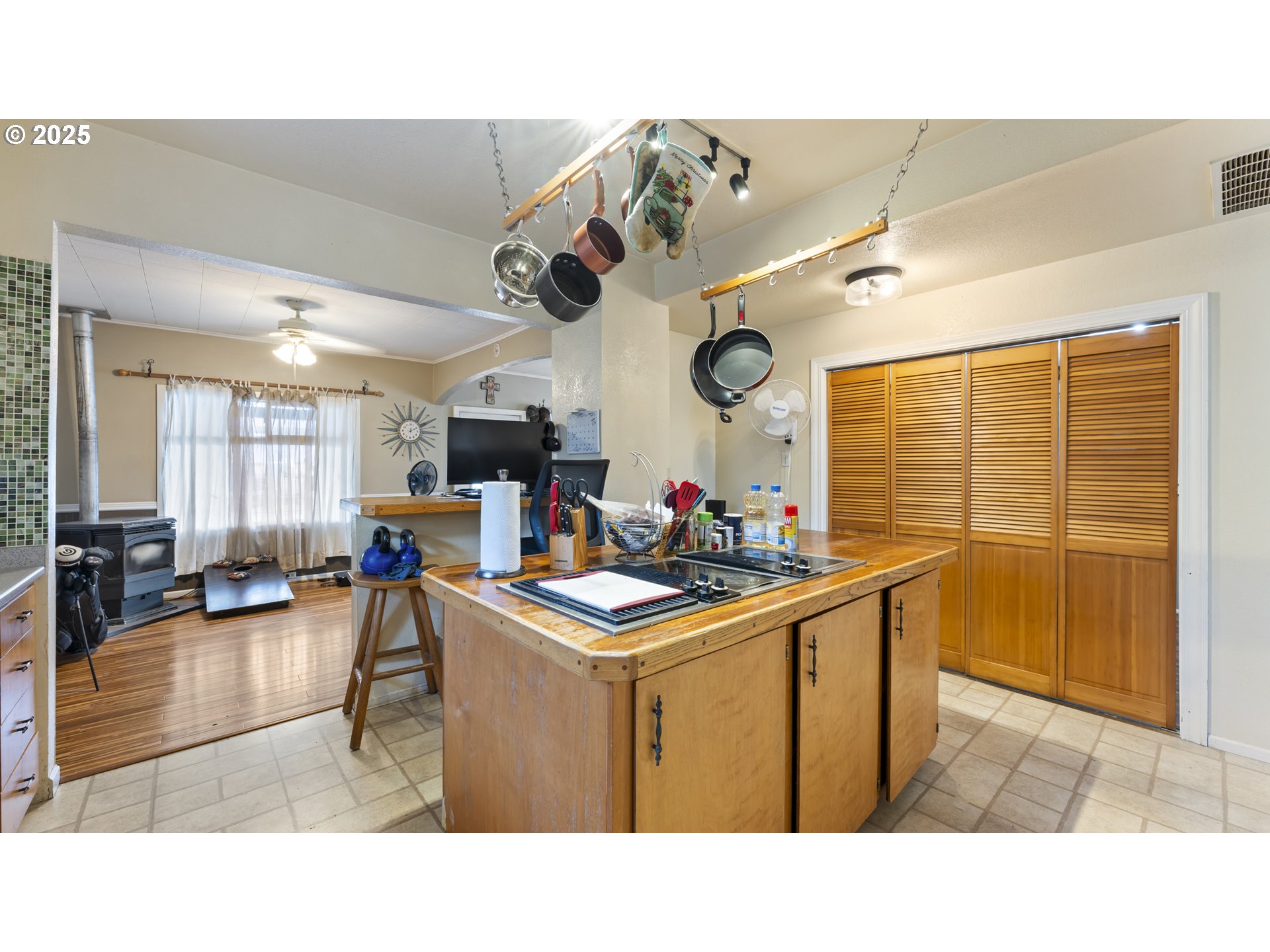 63776 Flanagan RD, Coos Bay, OR, 97420