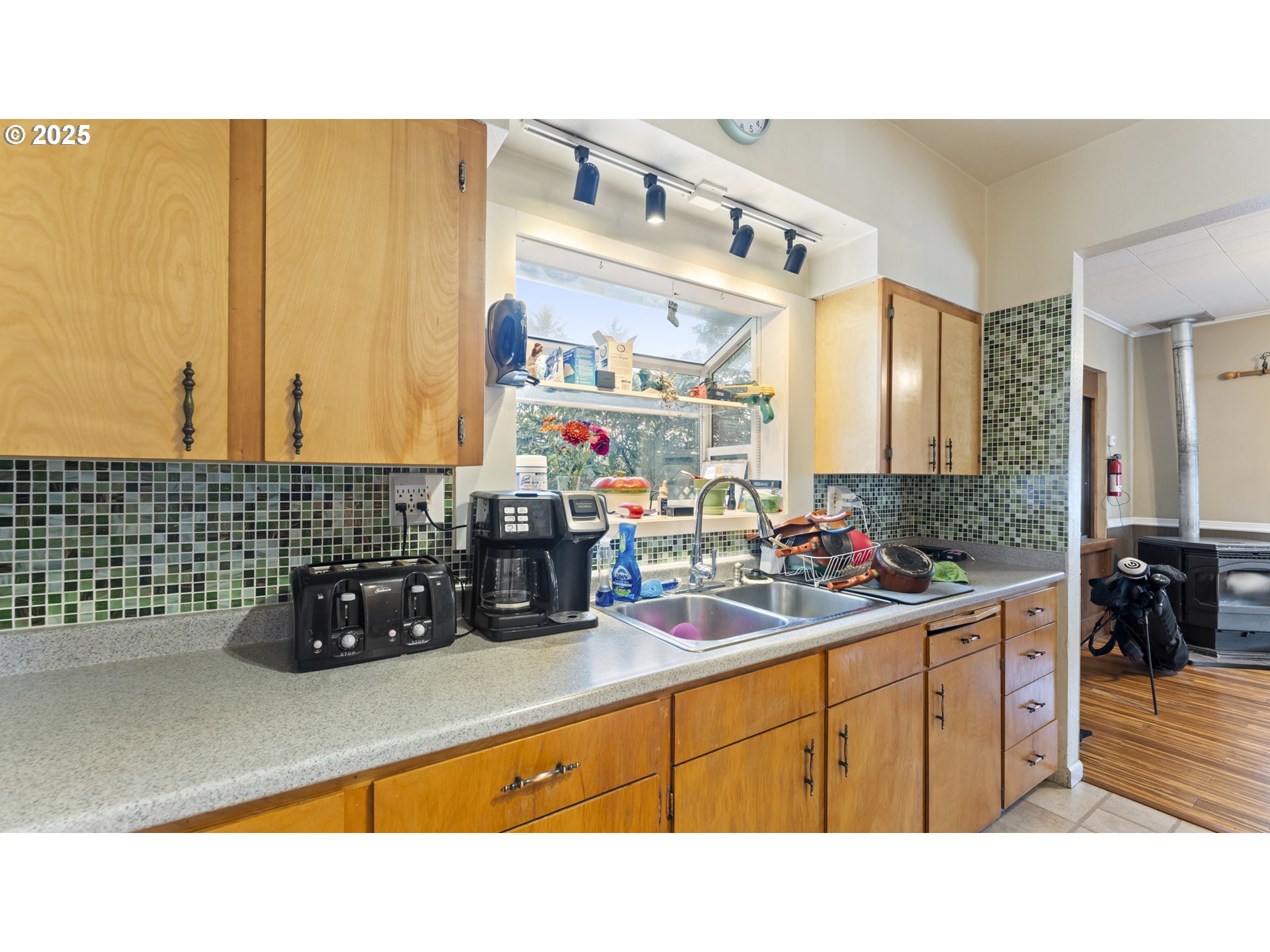 63776 Flanagan RD, Coos Bay, OR, 97420