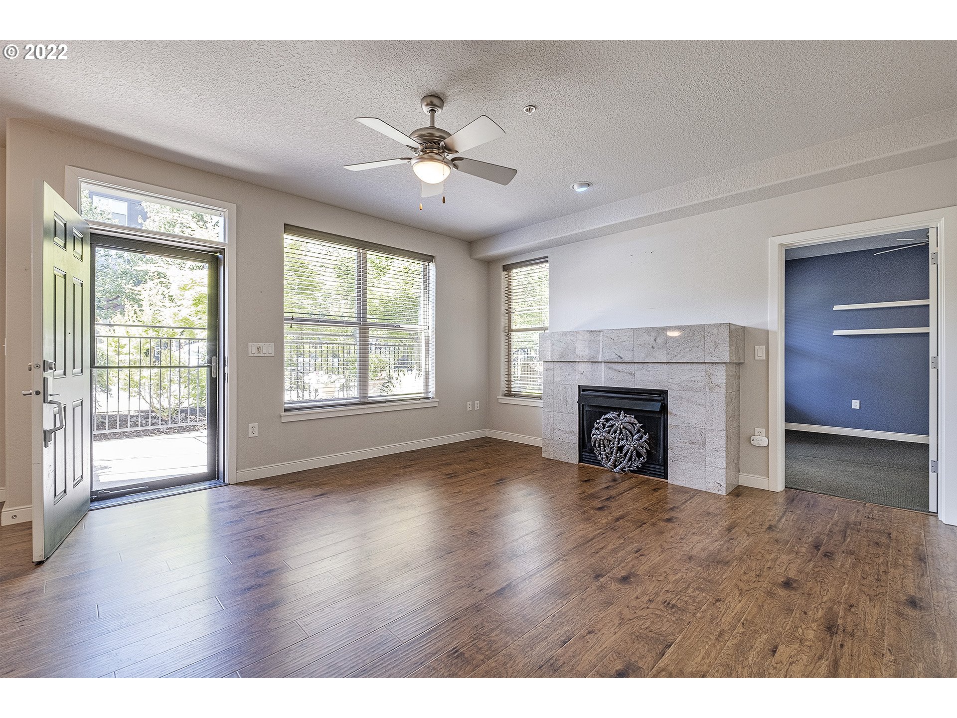 Photo #6: 22697851 Listing 