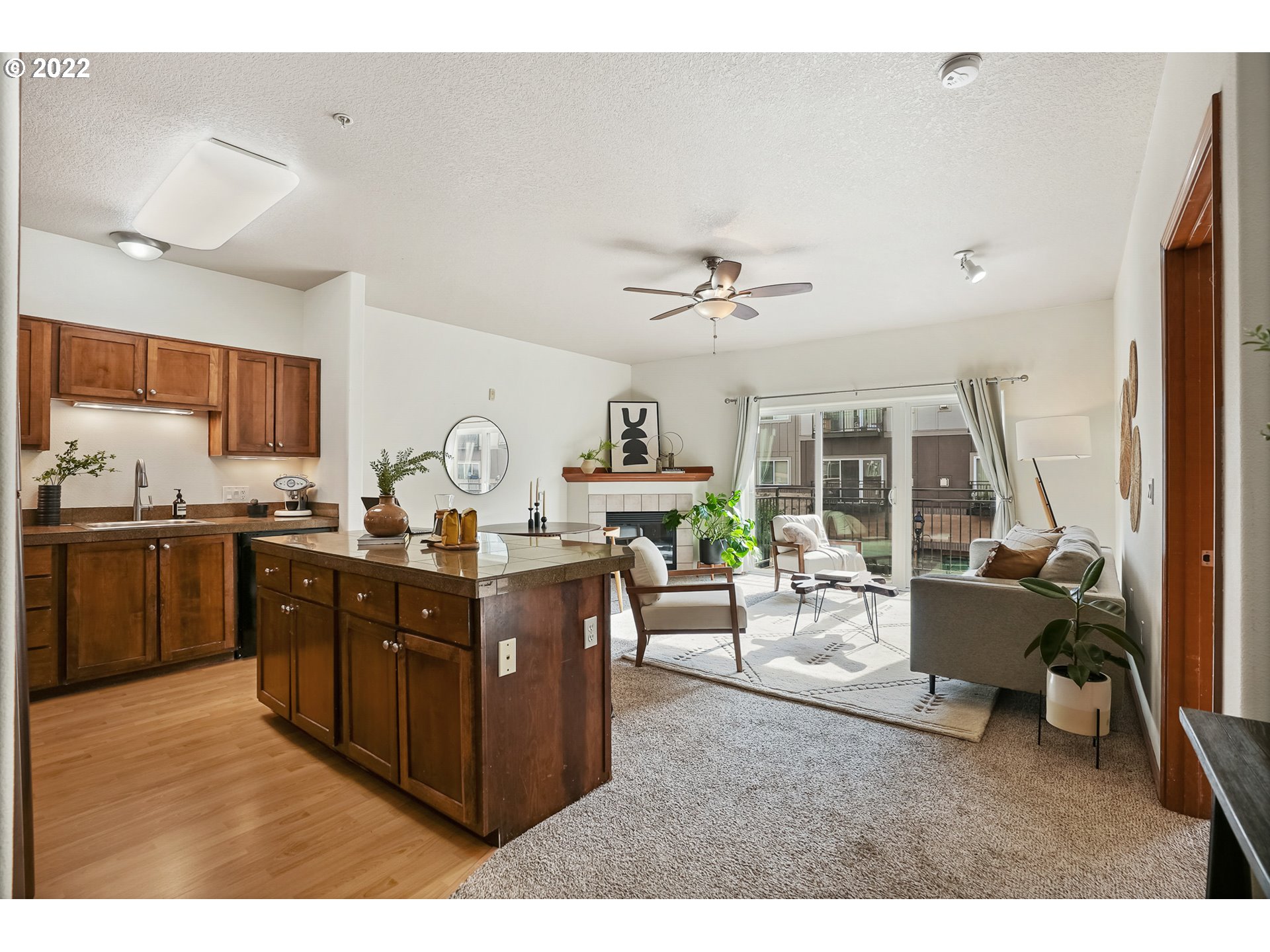 Photo #6: 22698257 Listing 