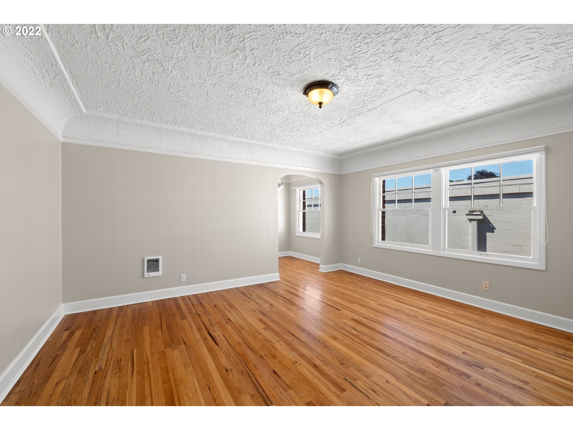 Photo #6: 22698732 Listing 