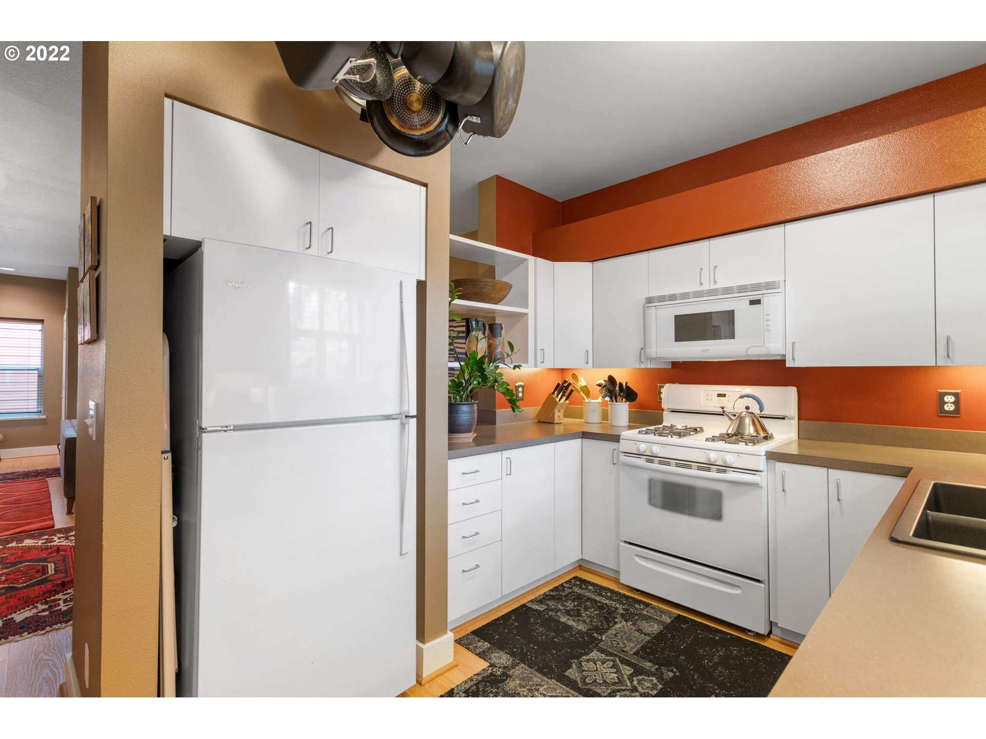 Photo #6: 22699797 Listing 