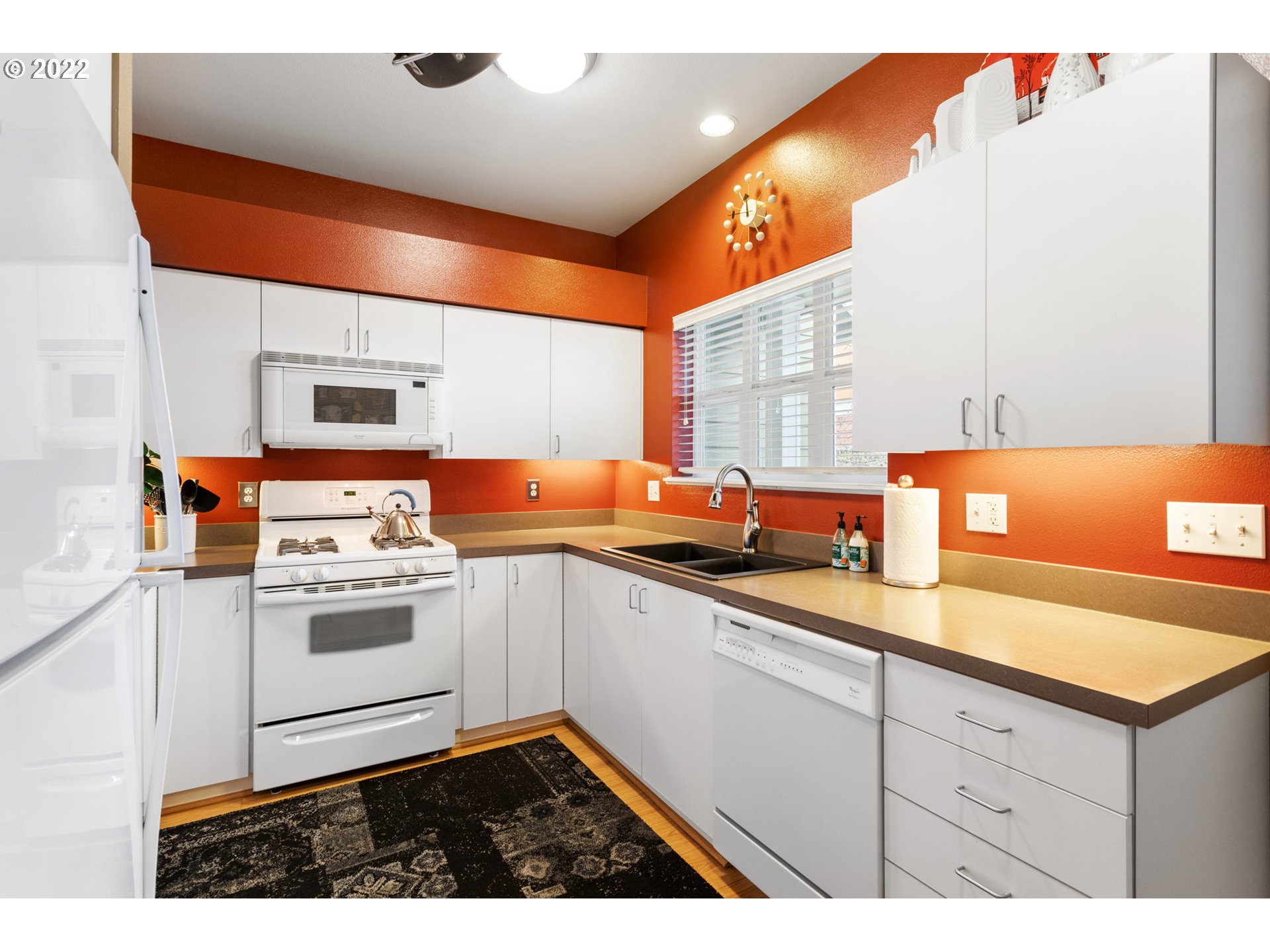 Photo #5: 22699797 Listing 