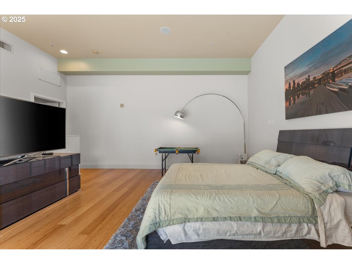 Photo #5: 227191797 Listing: Photo #5