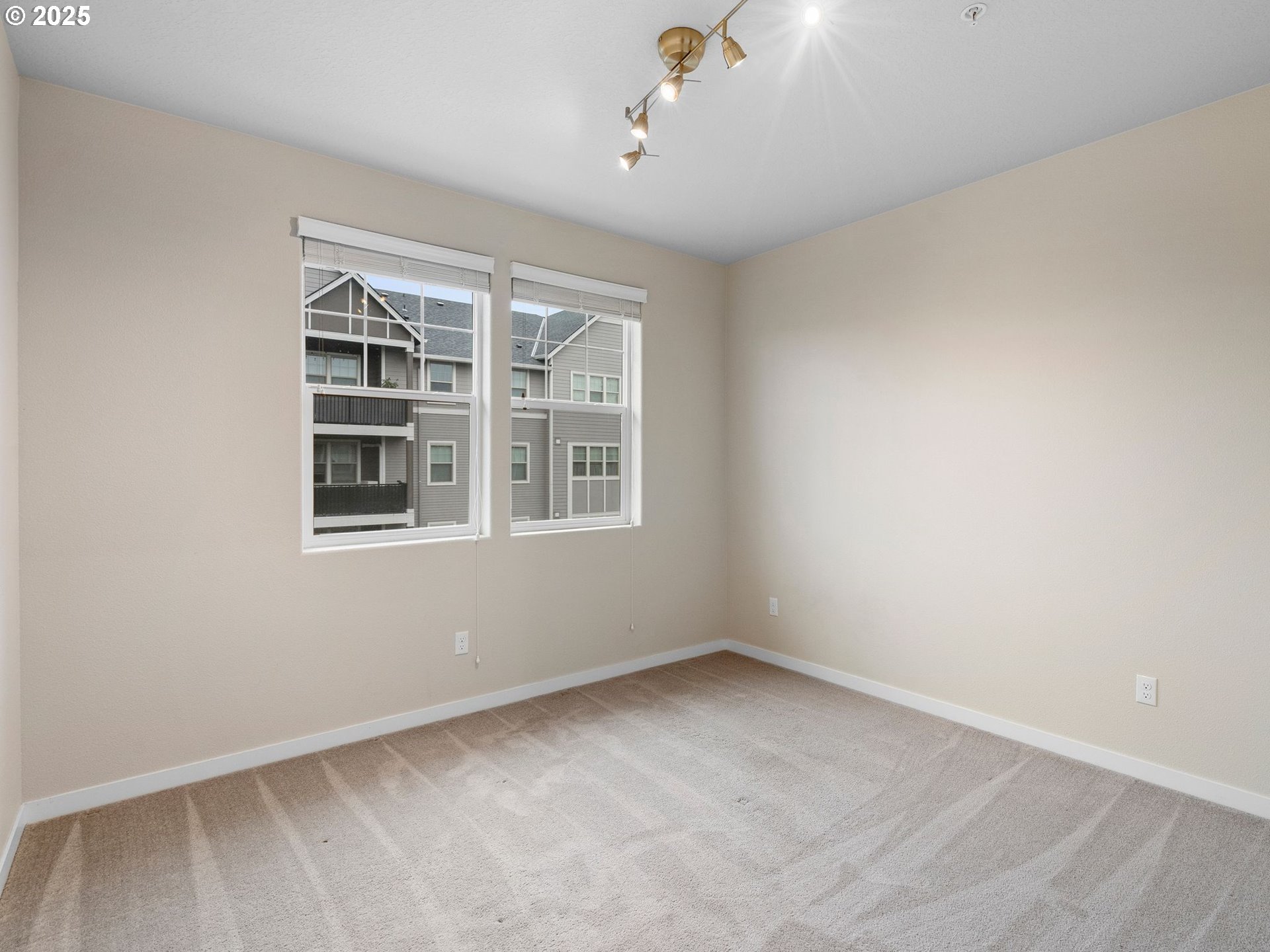 Photo #34: 227547727 Listing: Photo #34