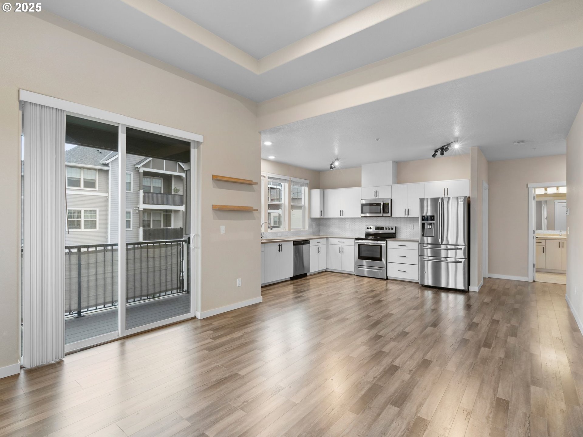 Photo #3: 227547727 Listing: Photo #3