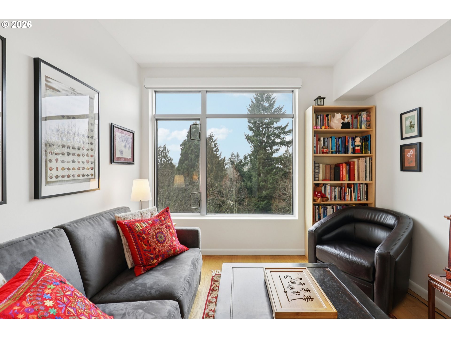 Photo #5: 228516846 Listing: Photo #5