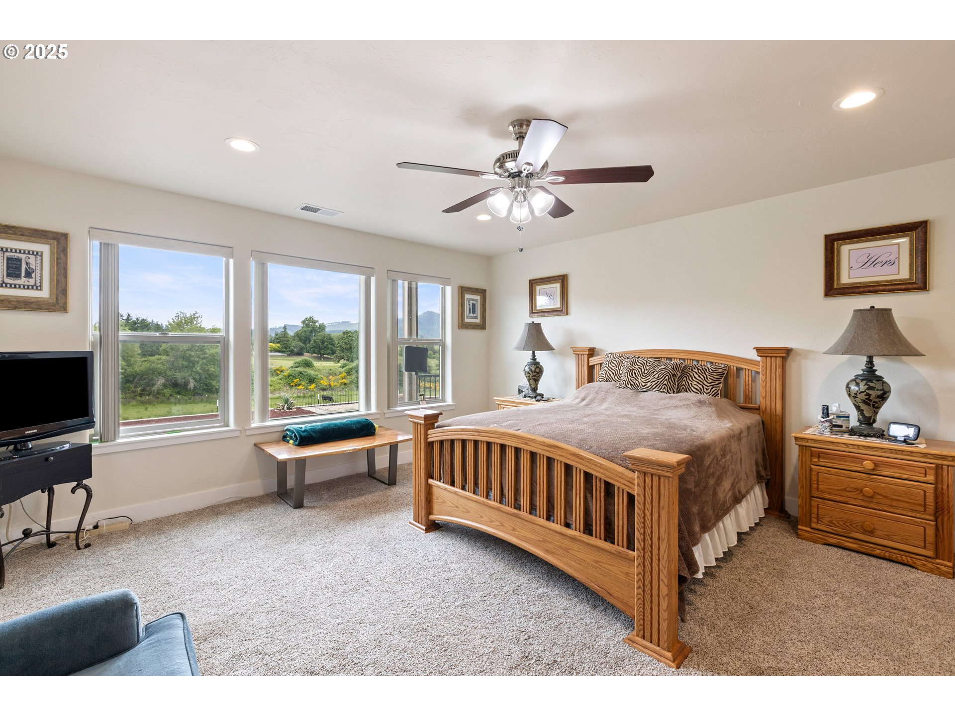 910 SWALLOW AVE, Sutherlin, OR, 97479