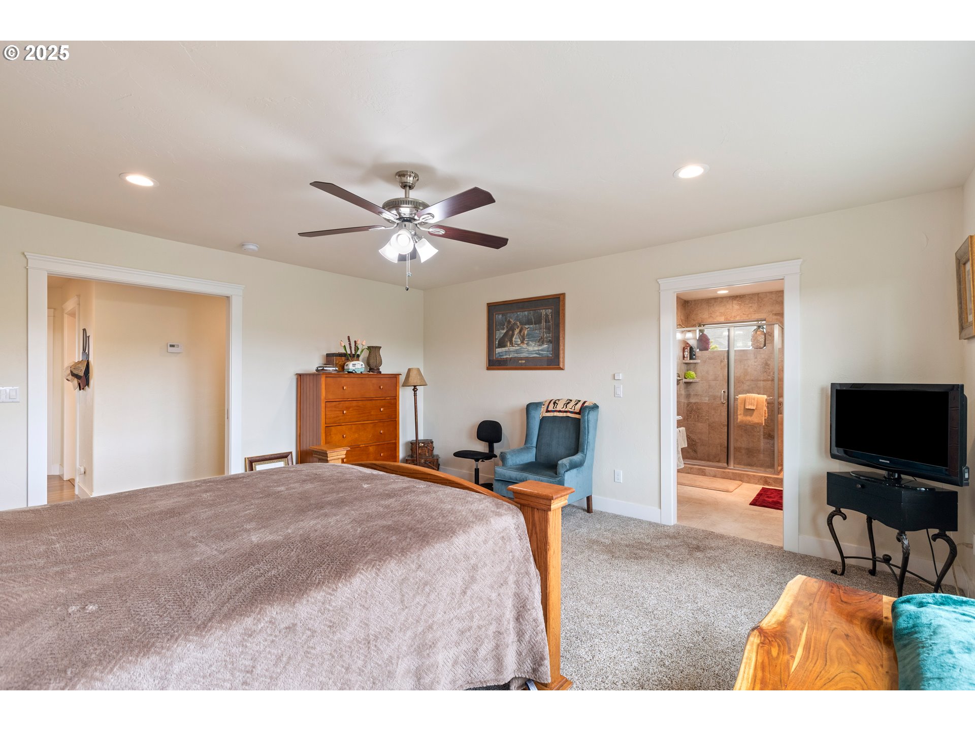 910 SWALLOW AVE, Sutherlin, OR, 97479