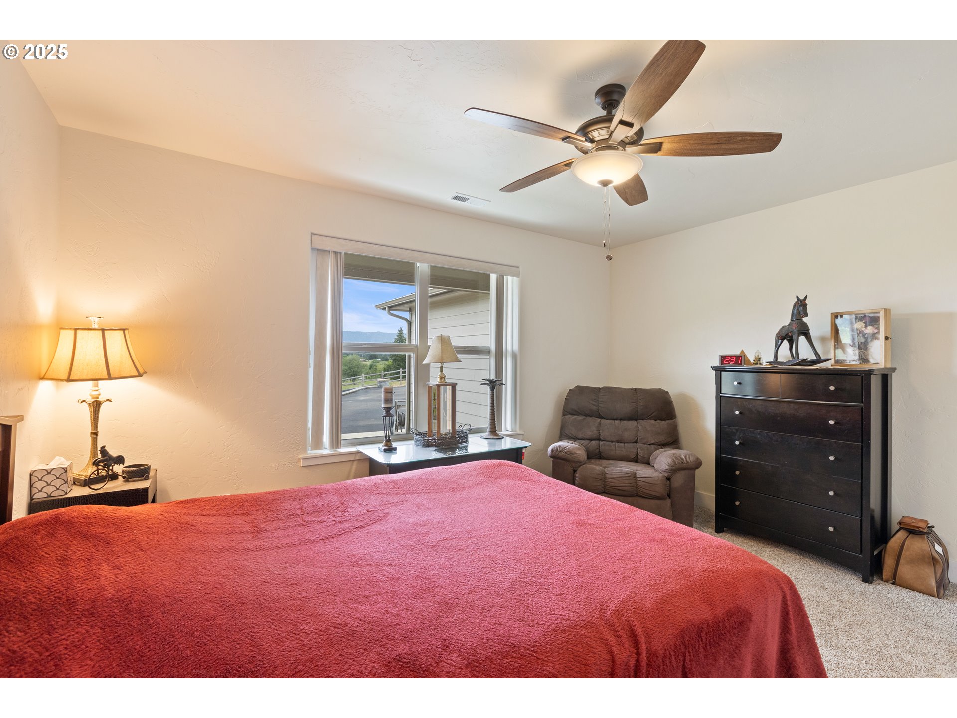 910 SWALLOW AVE, Sutherlin, OR, 97479