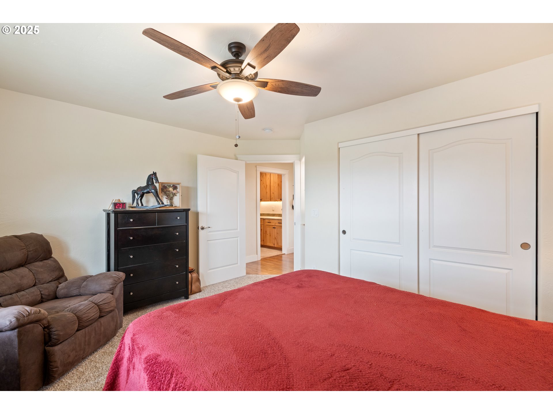 910 SWALLOW AVE, Sutherlin, OR, 97479