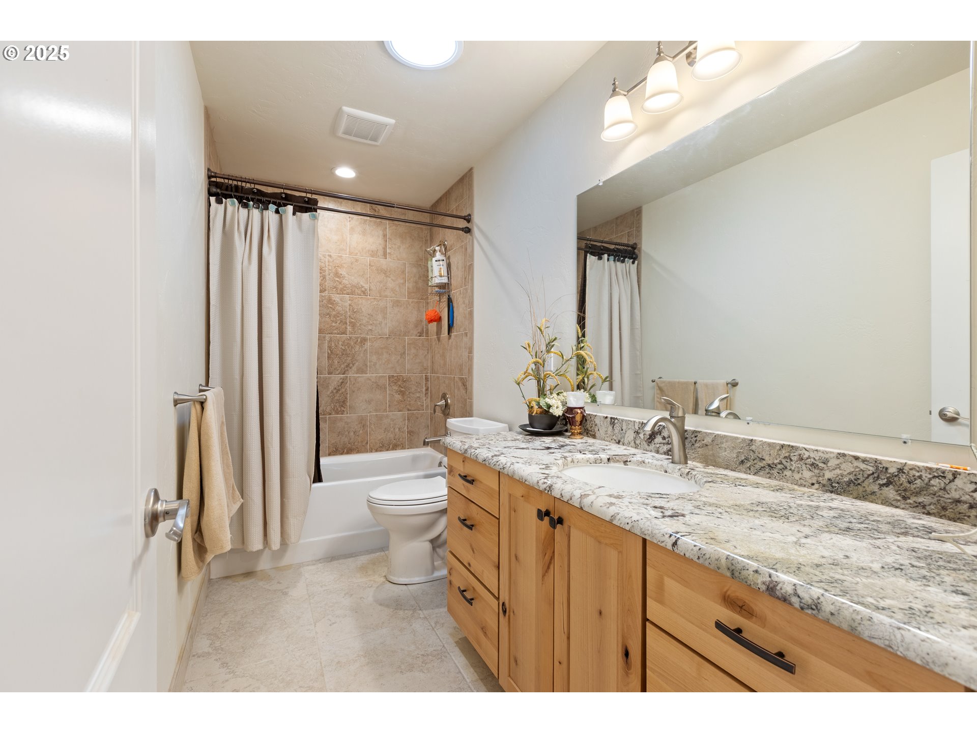 910 SWALLOW AVE, Sutherlin, OR, 97479