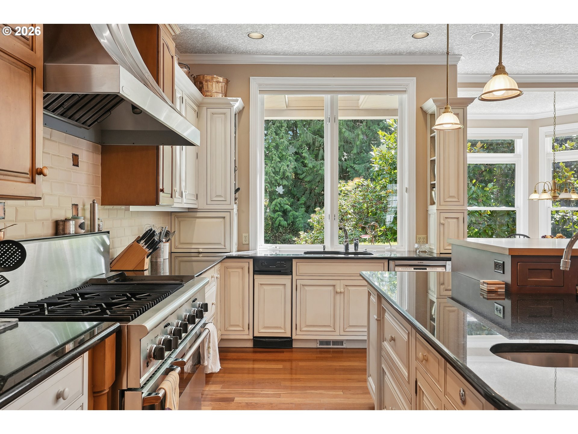 13616 NW GLENDOVEER DR, Portland, OR, 97231