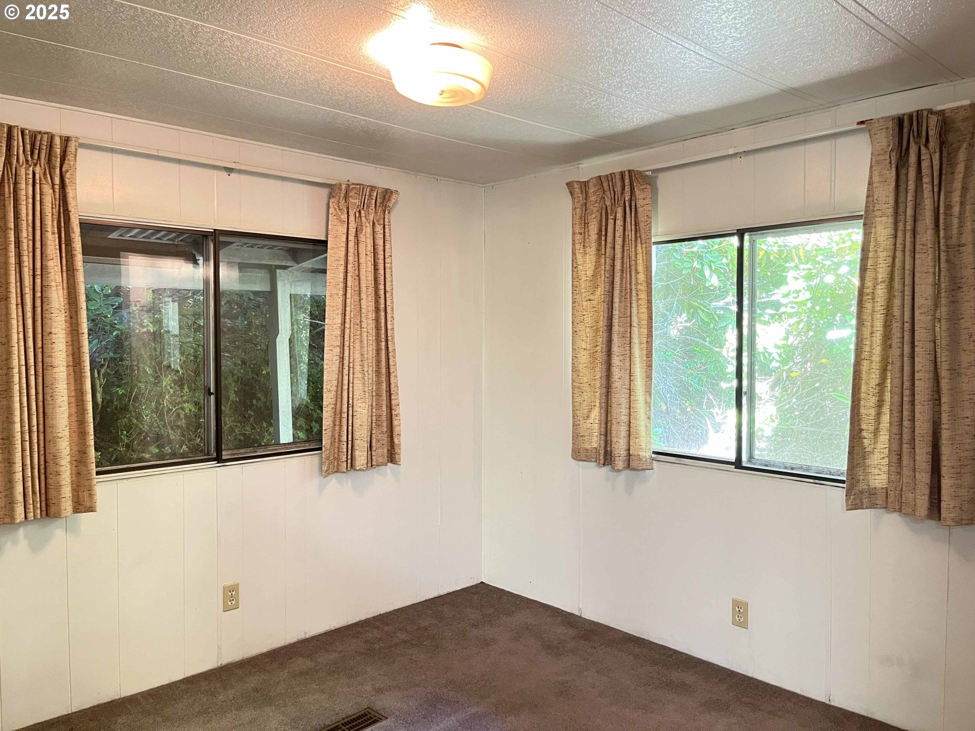 1600 Rhododendron DR UNIT 261, Florence, OR, 97439