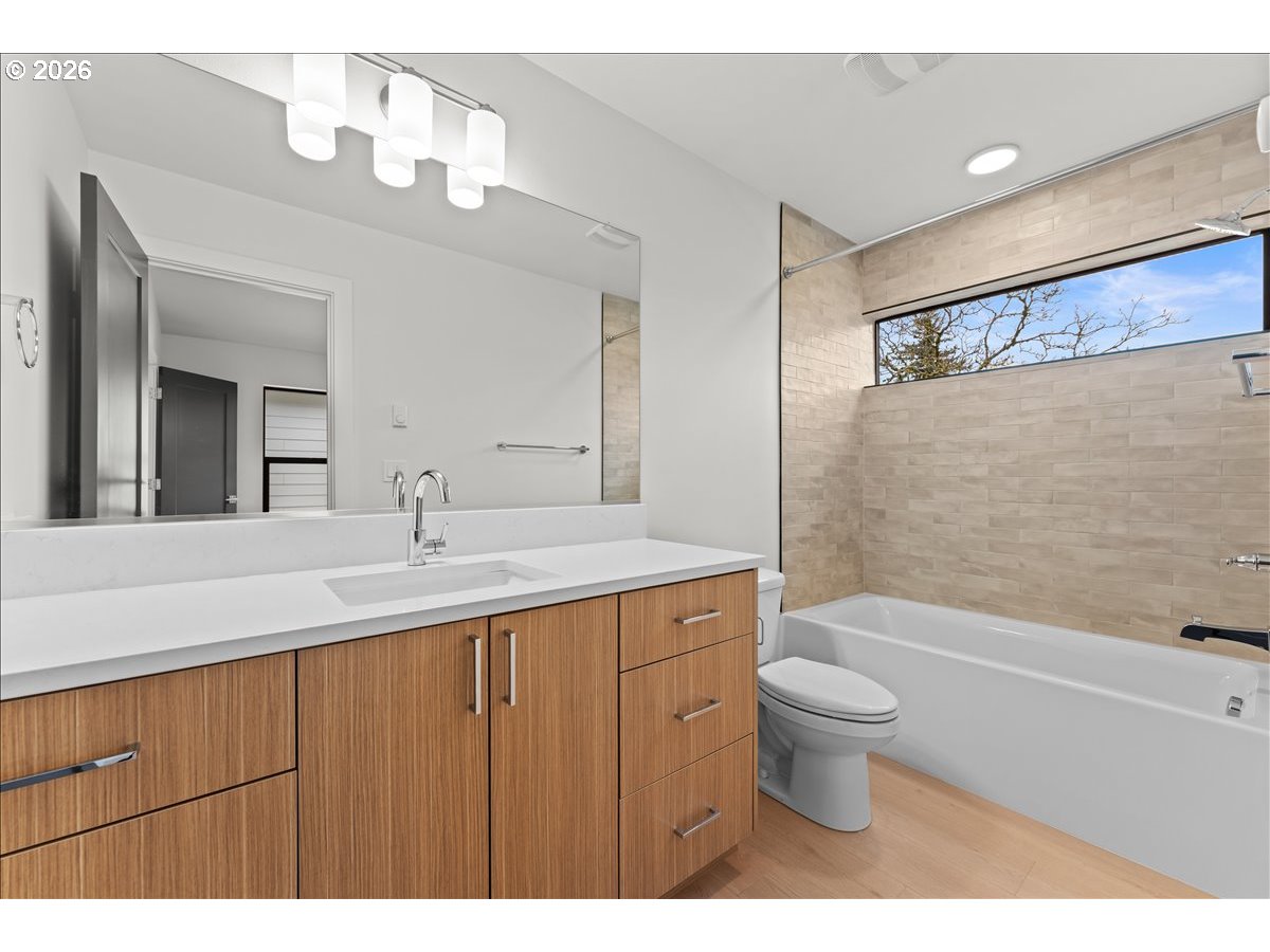 7880 SE 70th AVE, Portland, OR, 97206