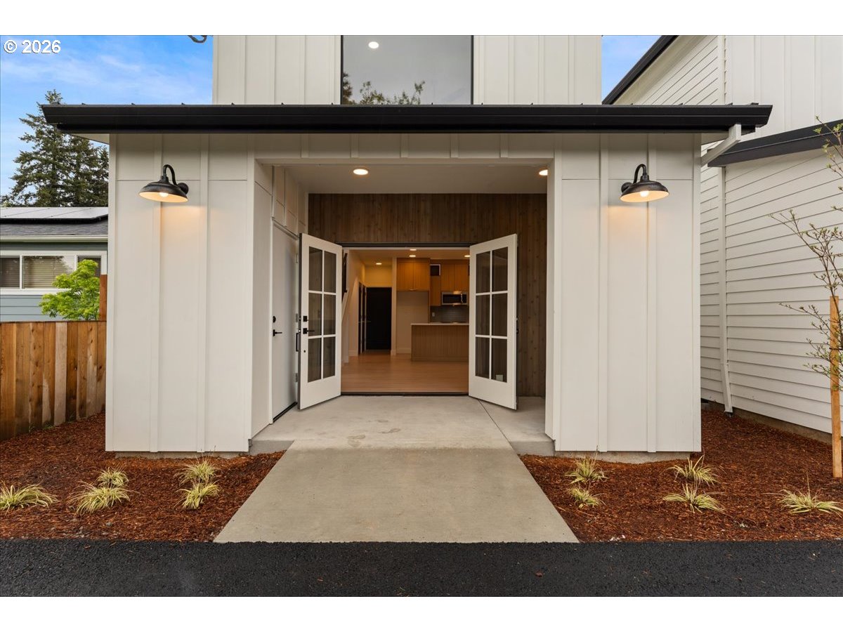 7880 SE 70th AVE, Portland, OR, 97206