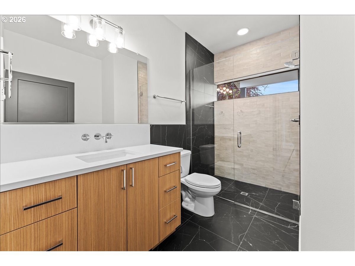 7880 SE 70th AVE, Portland, OR, 97206