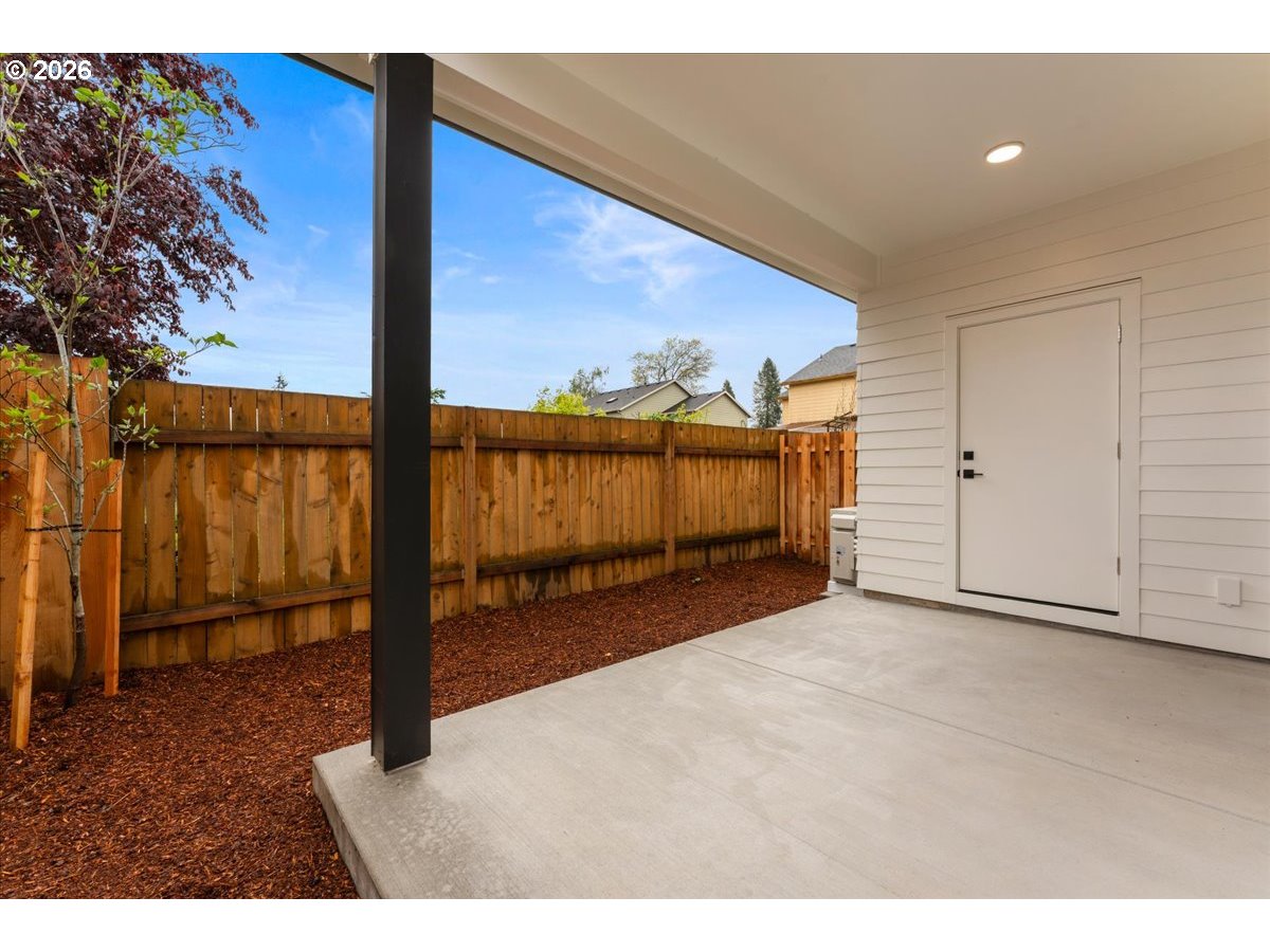 7880 SE 70th AVE, Portland, OR, 97206