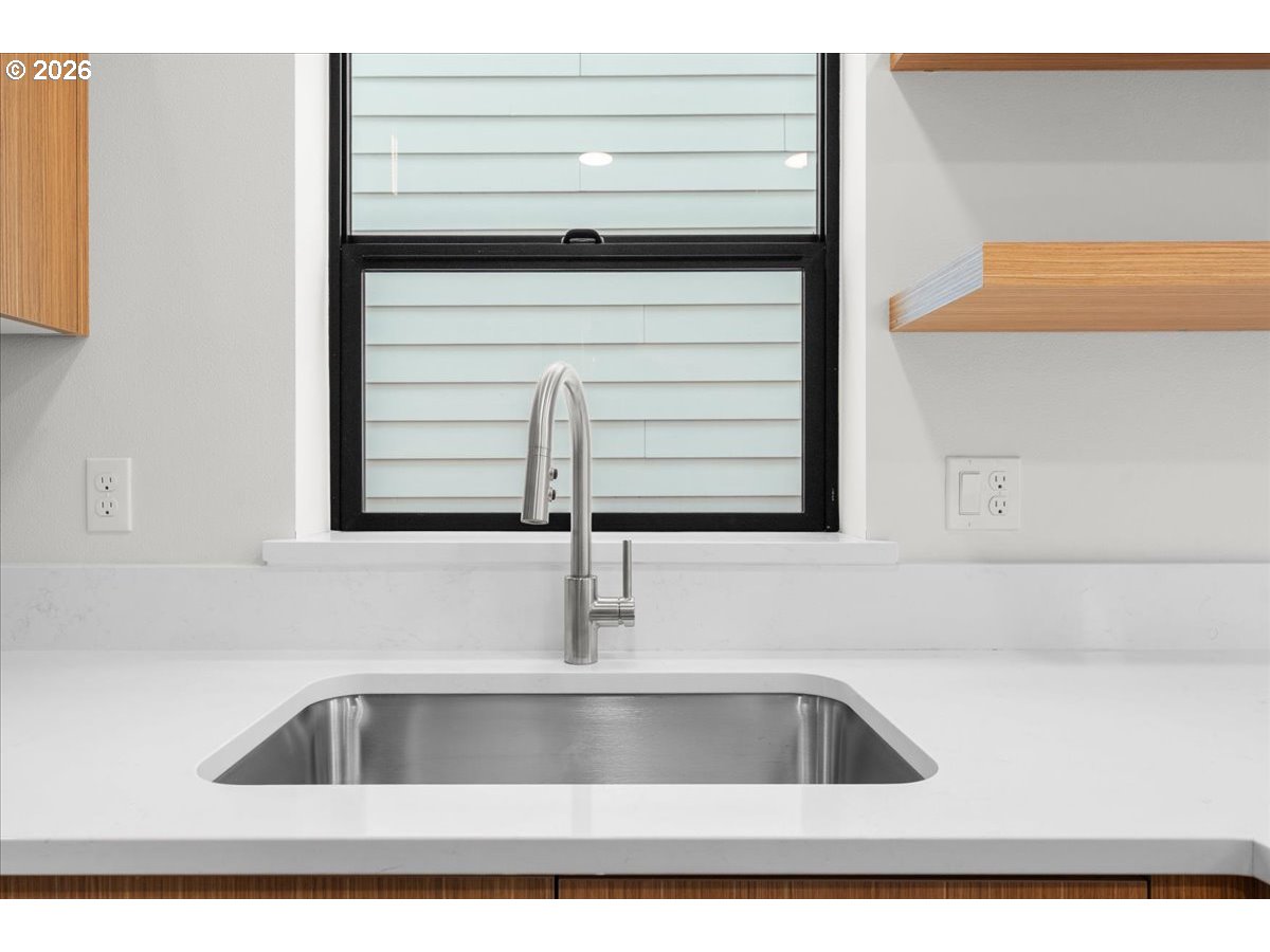 7880 SE 70th AVE, Portland, OR, 97206