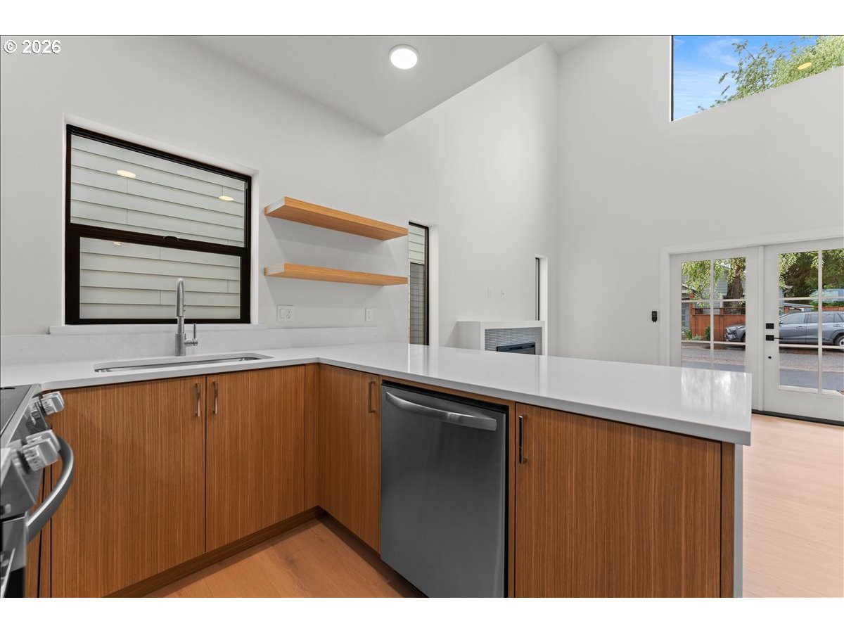 7880 SE 70th AVE, Portland, OR, 97206