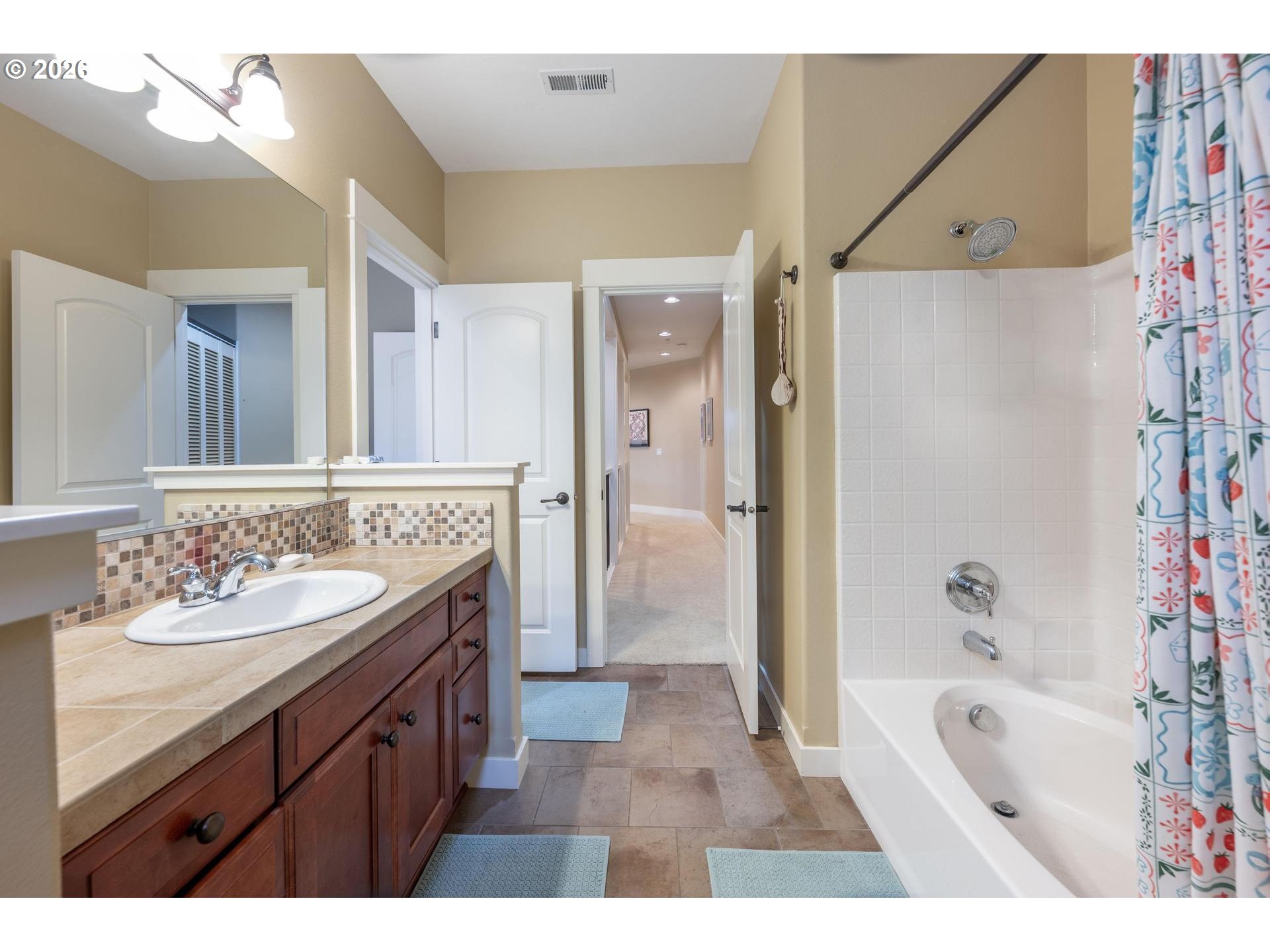 Photo #34: 229931485 Listing: Photo #34